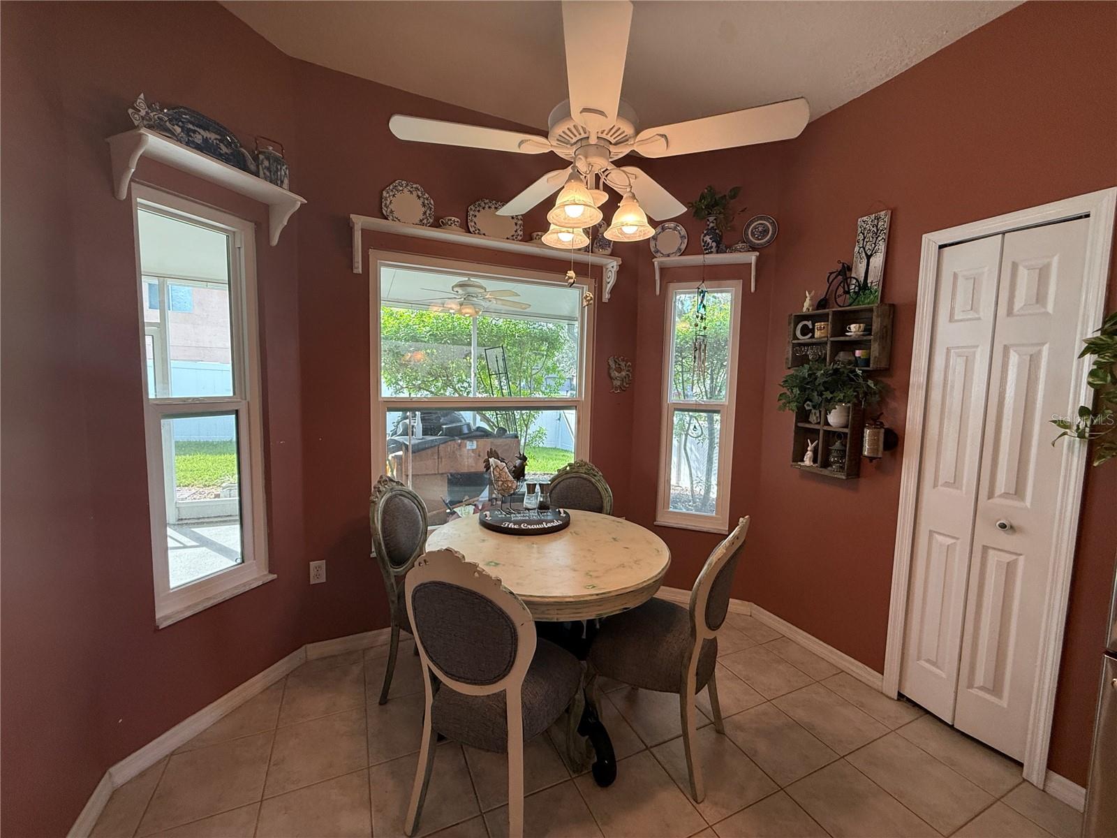 Image 7 of 43 For 1744 Mapleleaf Blvd