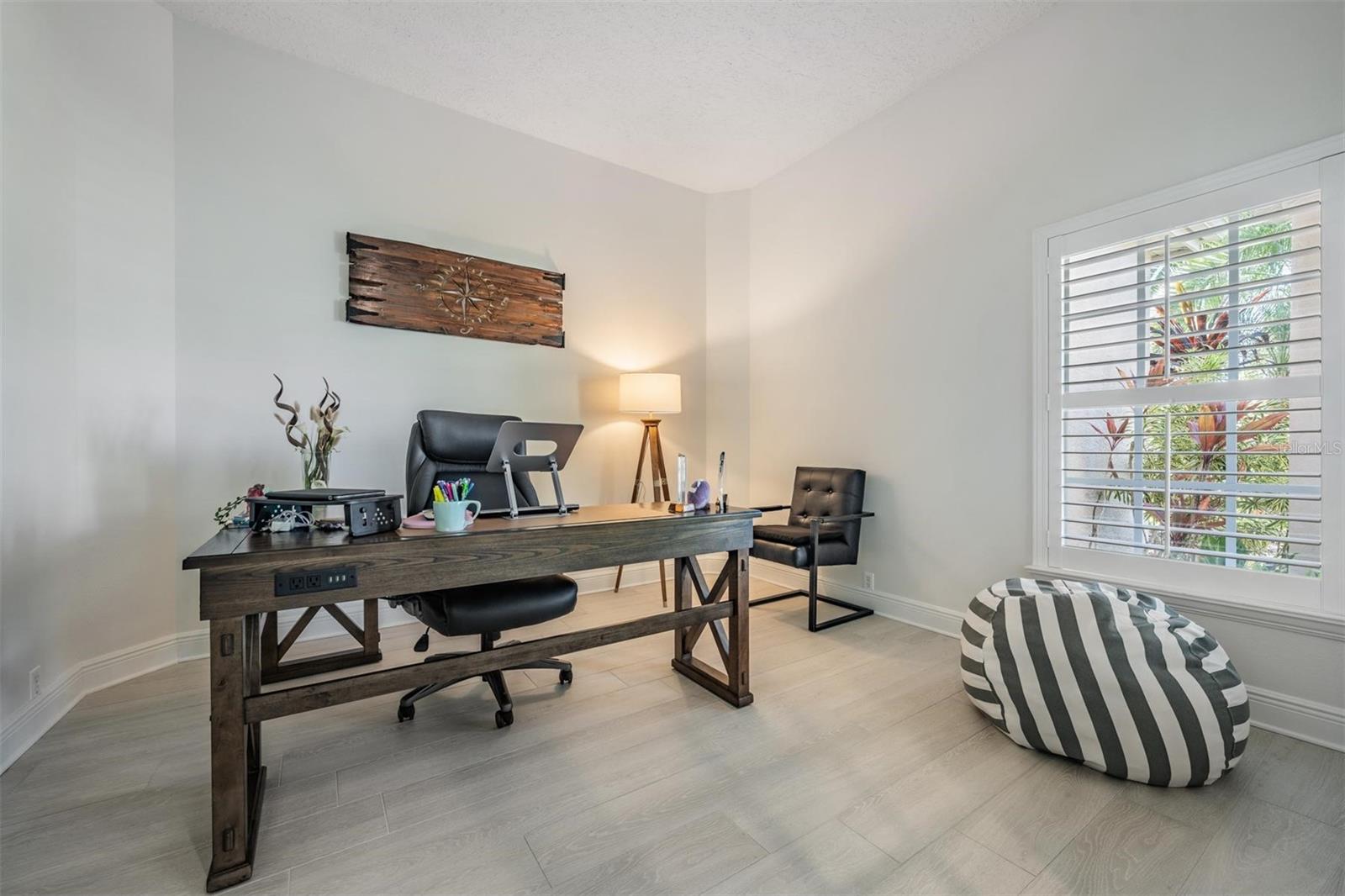 Image 18 of 72 For 12113 Clear Harbor Drive