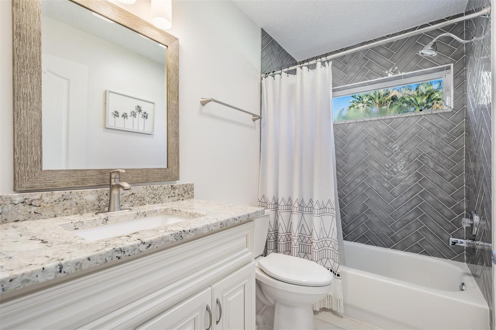 Image 32 of 72 For 12113 Clear Harbor Drive