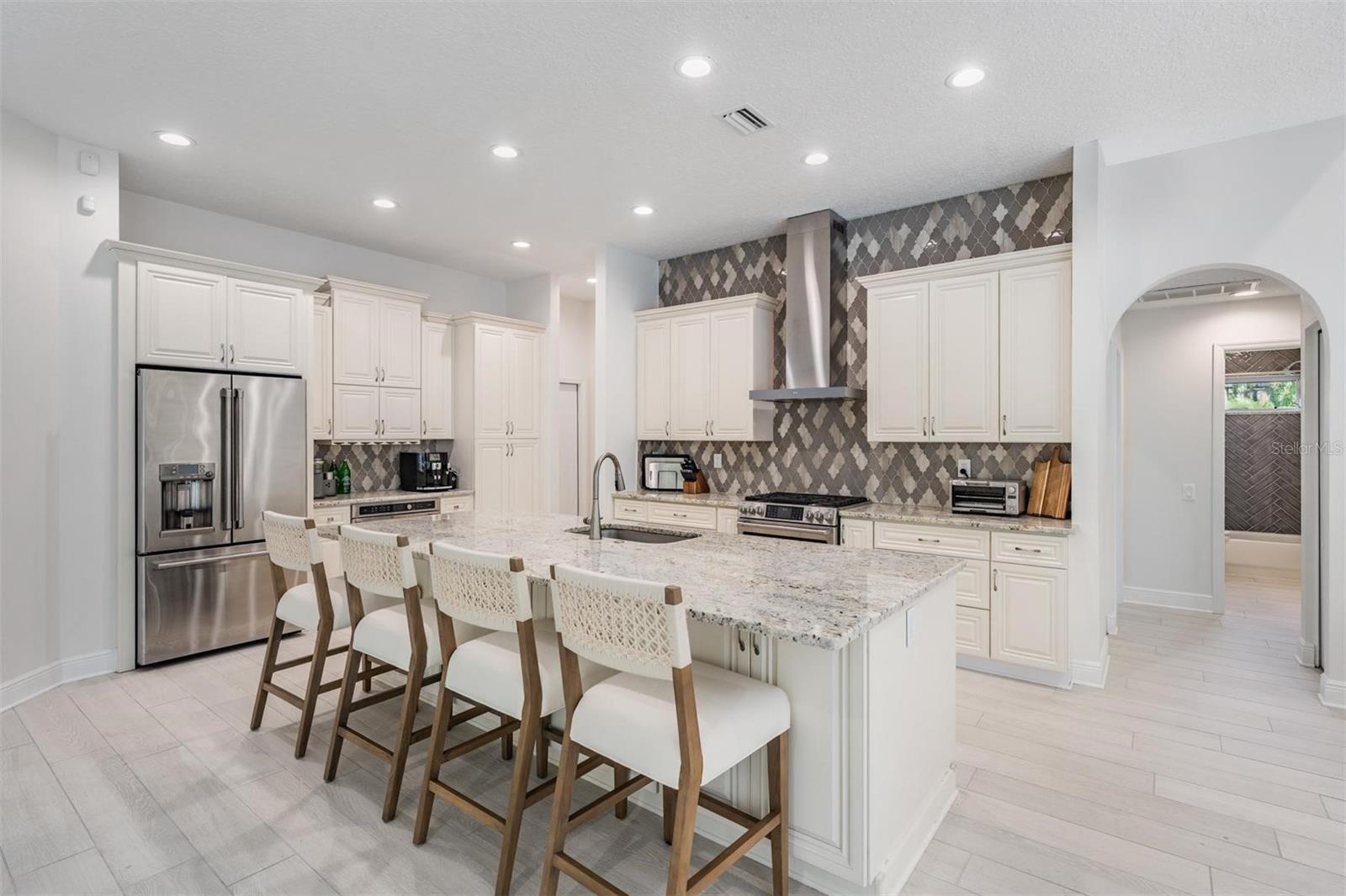 Image 4 of 72 For 12113 Clear Harbor Drive