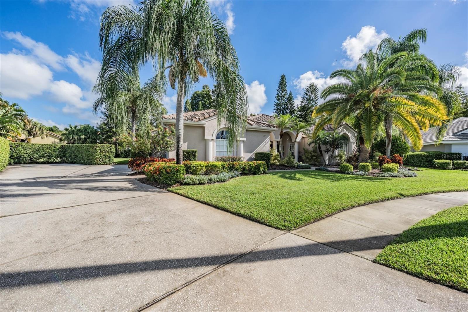 Image 41 of 72 For 12113 Clear Harbor Drive