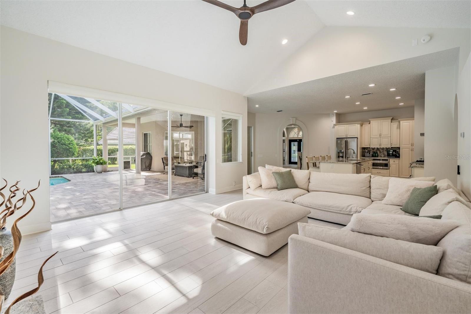 Image 5 of 72 For 12113 Clear Harbor Drive