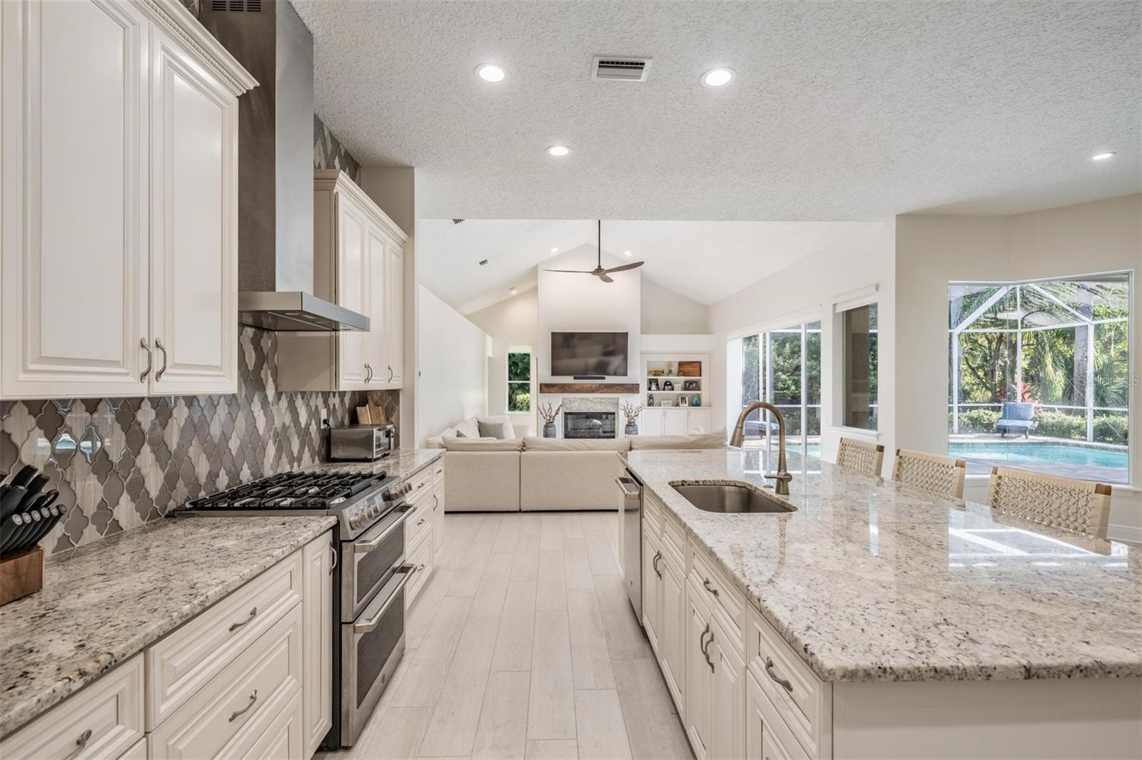 Image 7 of 72 For 12113 Clear Harbor Drive