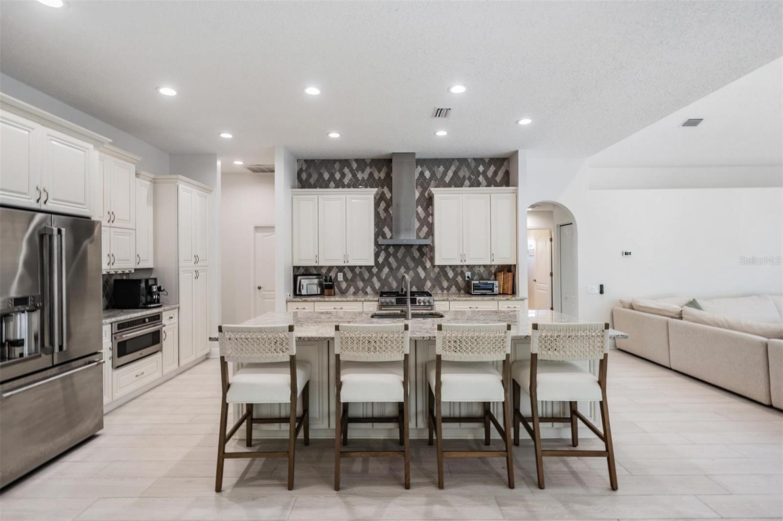 Image 9 of 72 For 12113 Clear Harbor Drive