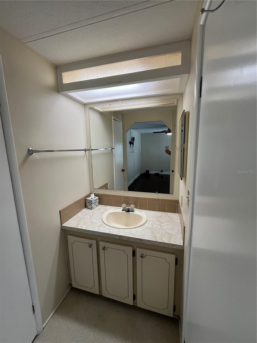 Image 18 of 38 For 12100 Seminole Blvd  365