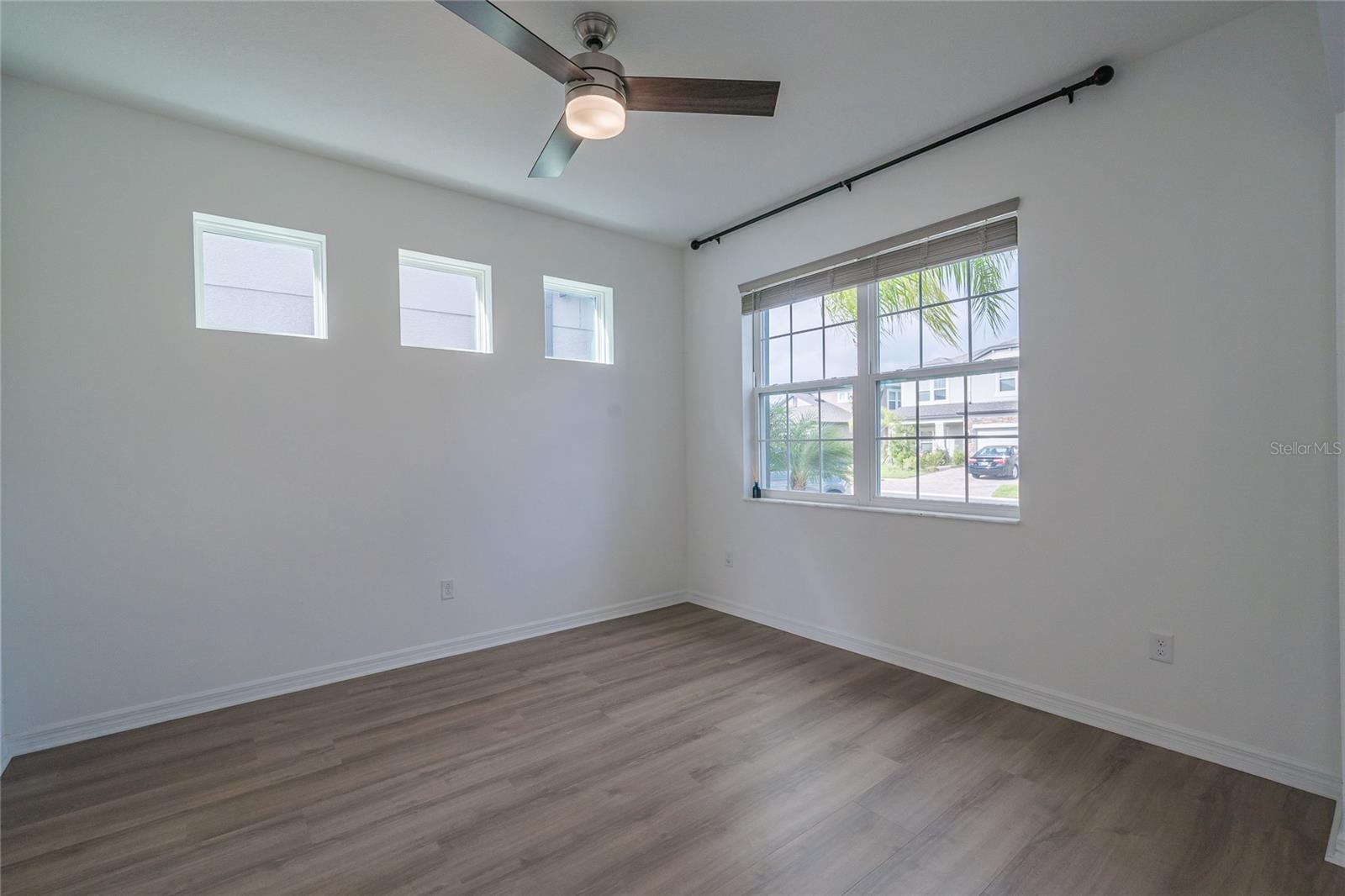 Image 14 of 67 For 10831 Sundrift Drive