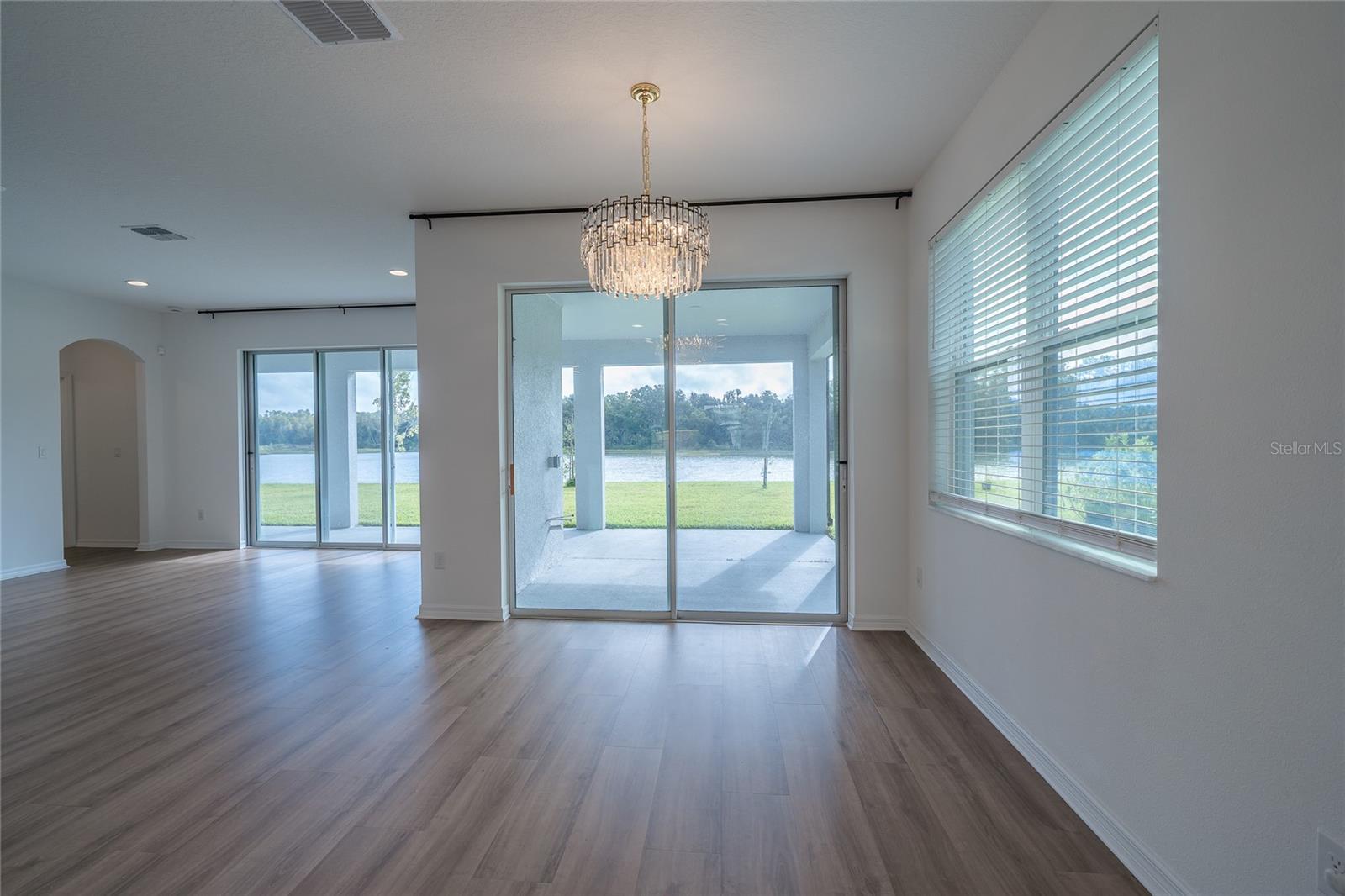 Image 15 of 67 For 10831 Sundrift Drive