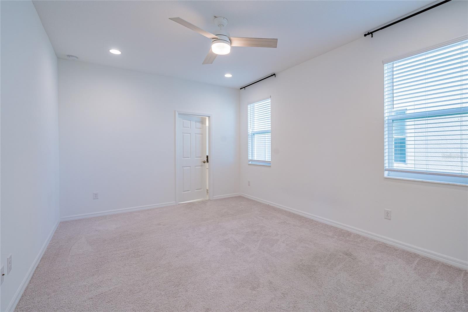 Image 23 of 67 For 10831 Sundrift Drive