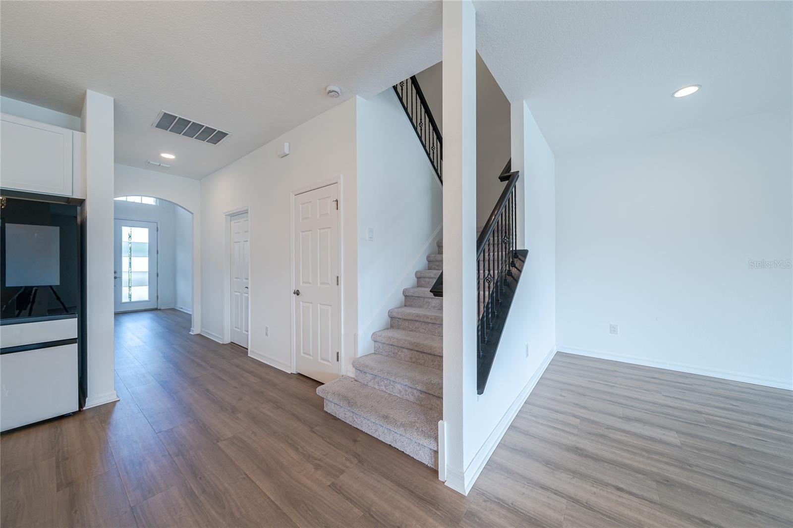 Image 34 of 67 For 10831 Sundrift Drive