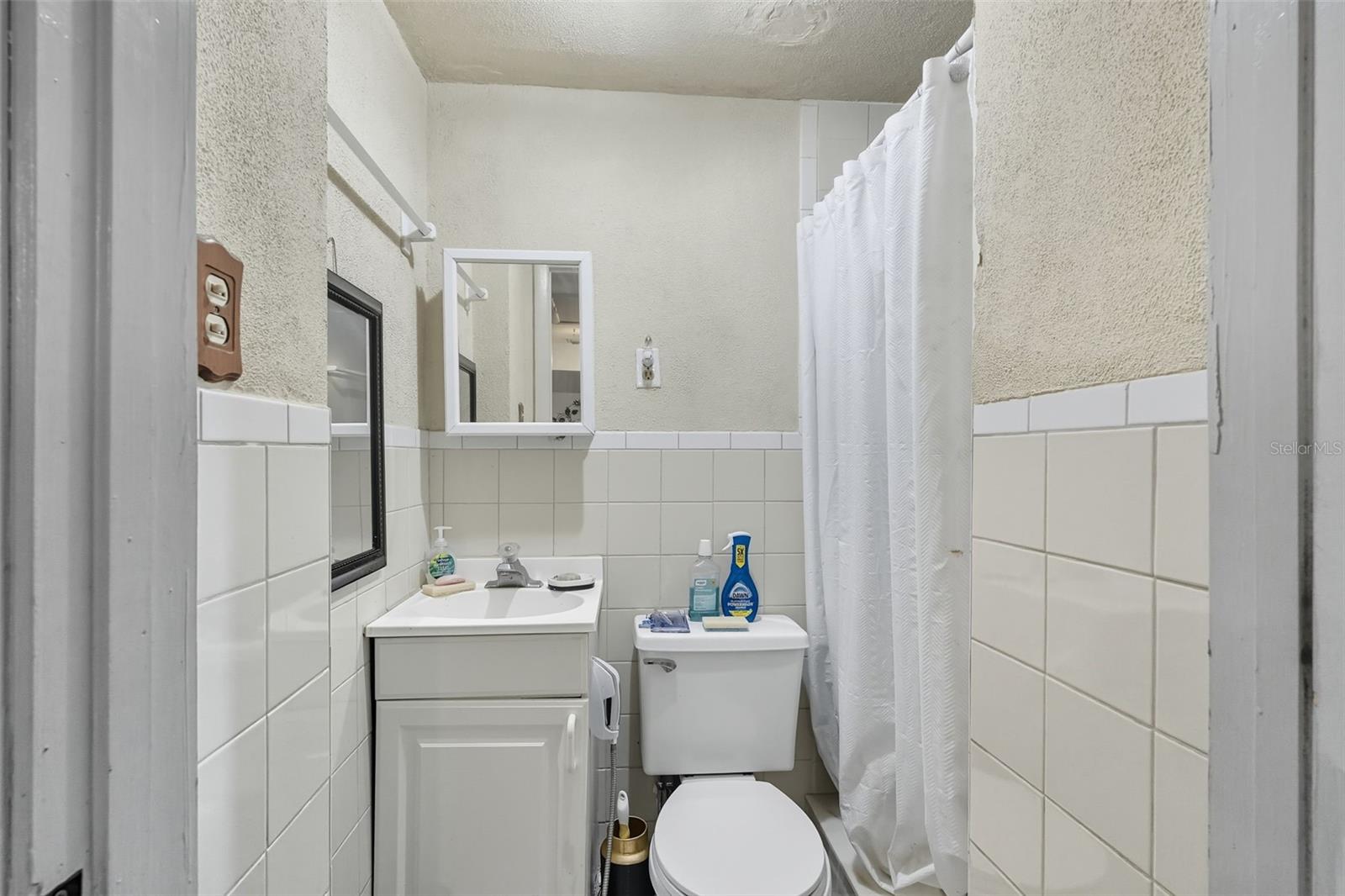 Image 15 of 30 For 10213 Explorer Court
