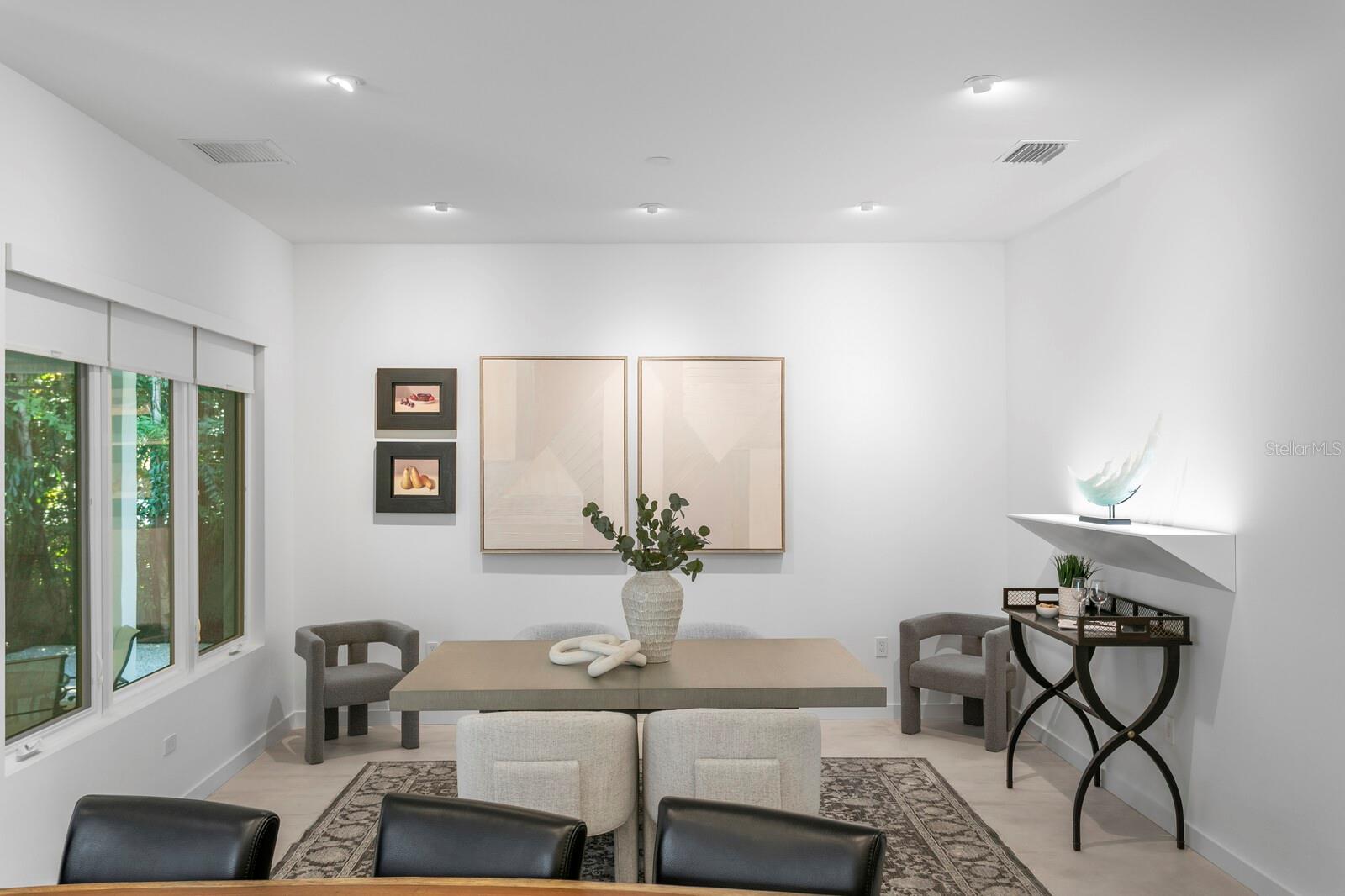 Image 15 of 70 For 720 16th Avenue Ne