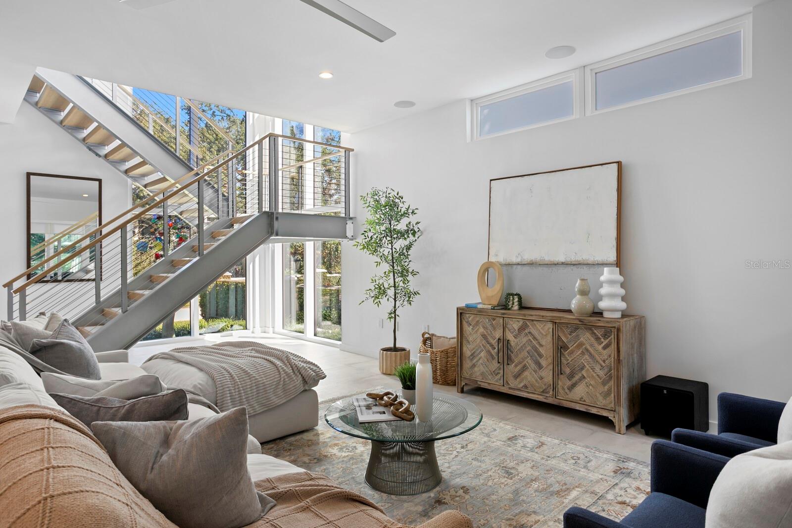 Image 17 of 70 For 720 16th Avenue Ne