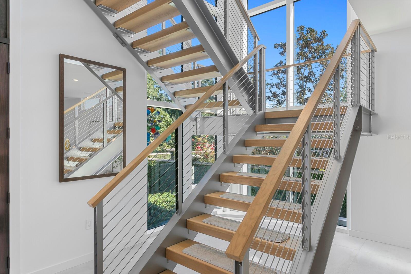 Image 19 of 70 For 720 16th Avenue Ne