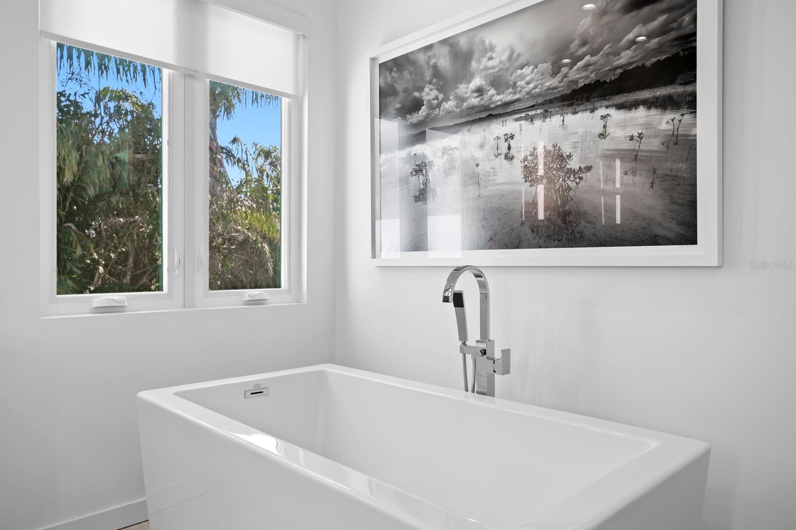 Image 26 of 70 For 720 16th Avenue Ne