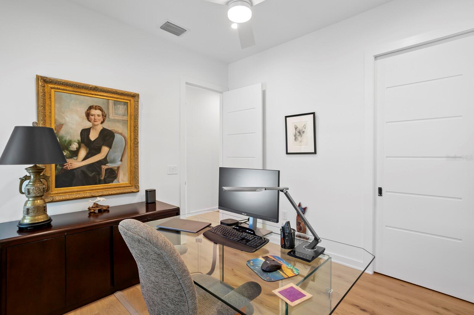 Image 38 of 70 For 720 16th Avenue Ne