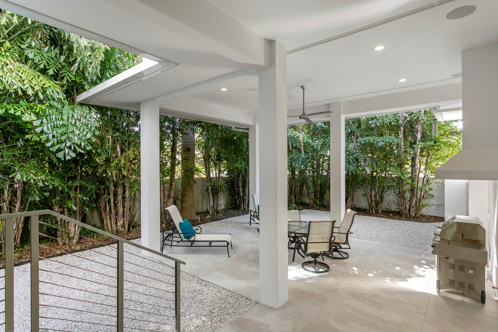 Image 46 of 70 For 720 16th Avenue Ne