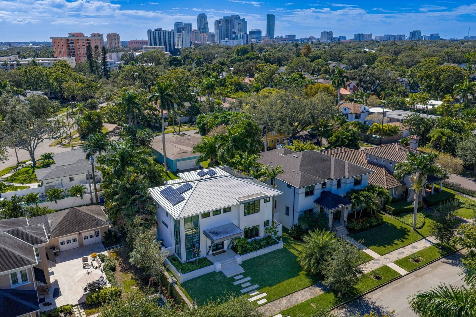 Image 63 of 70 For 720 16th Avenue Ne