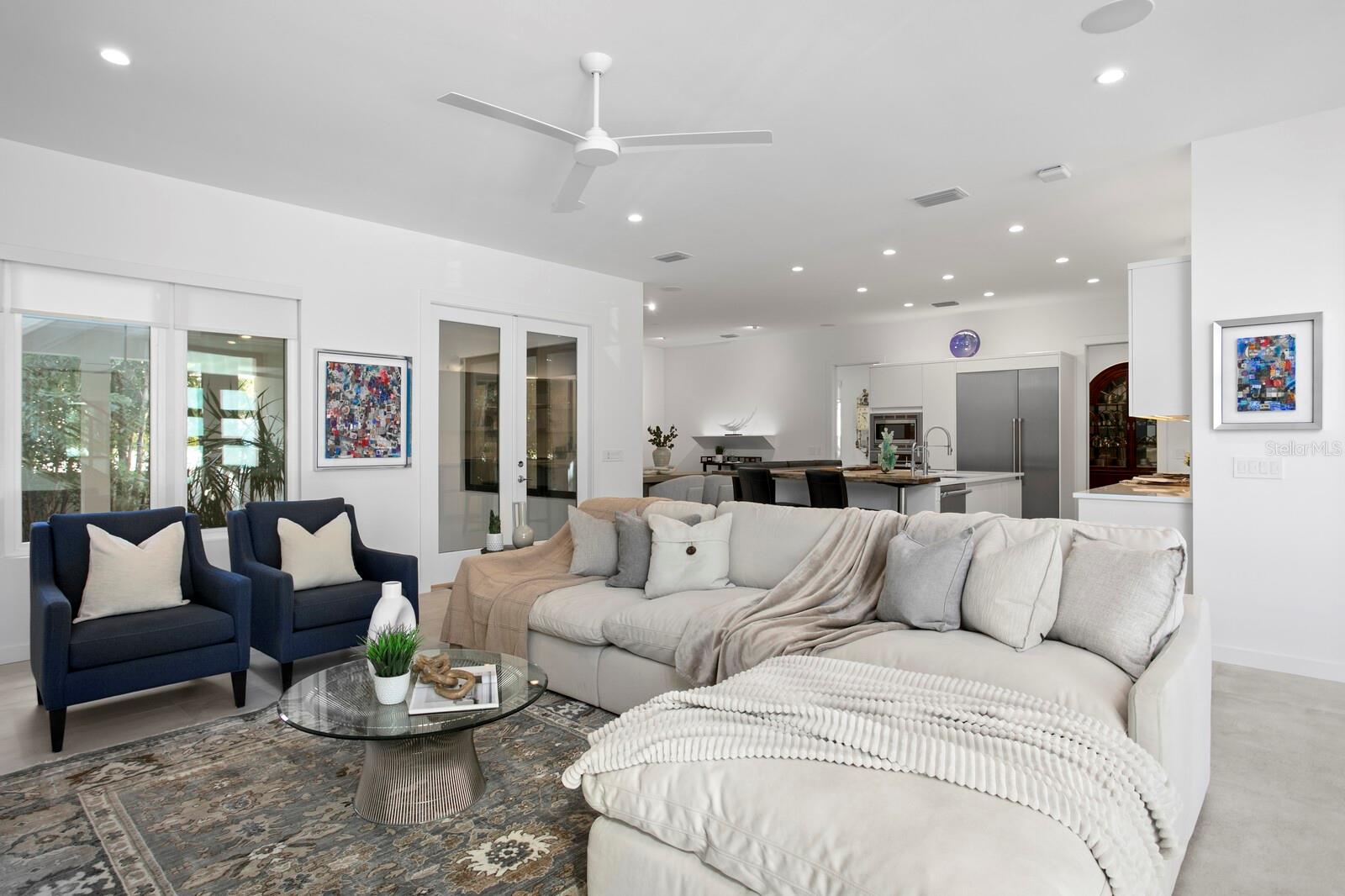 Image 8 of 70 For 720 16th Avenue Ne