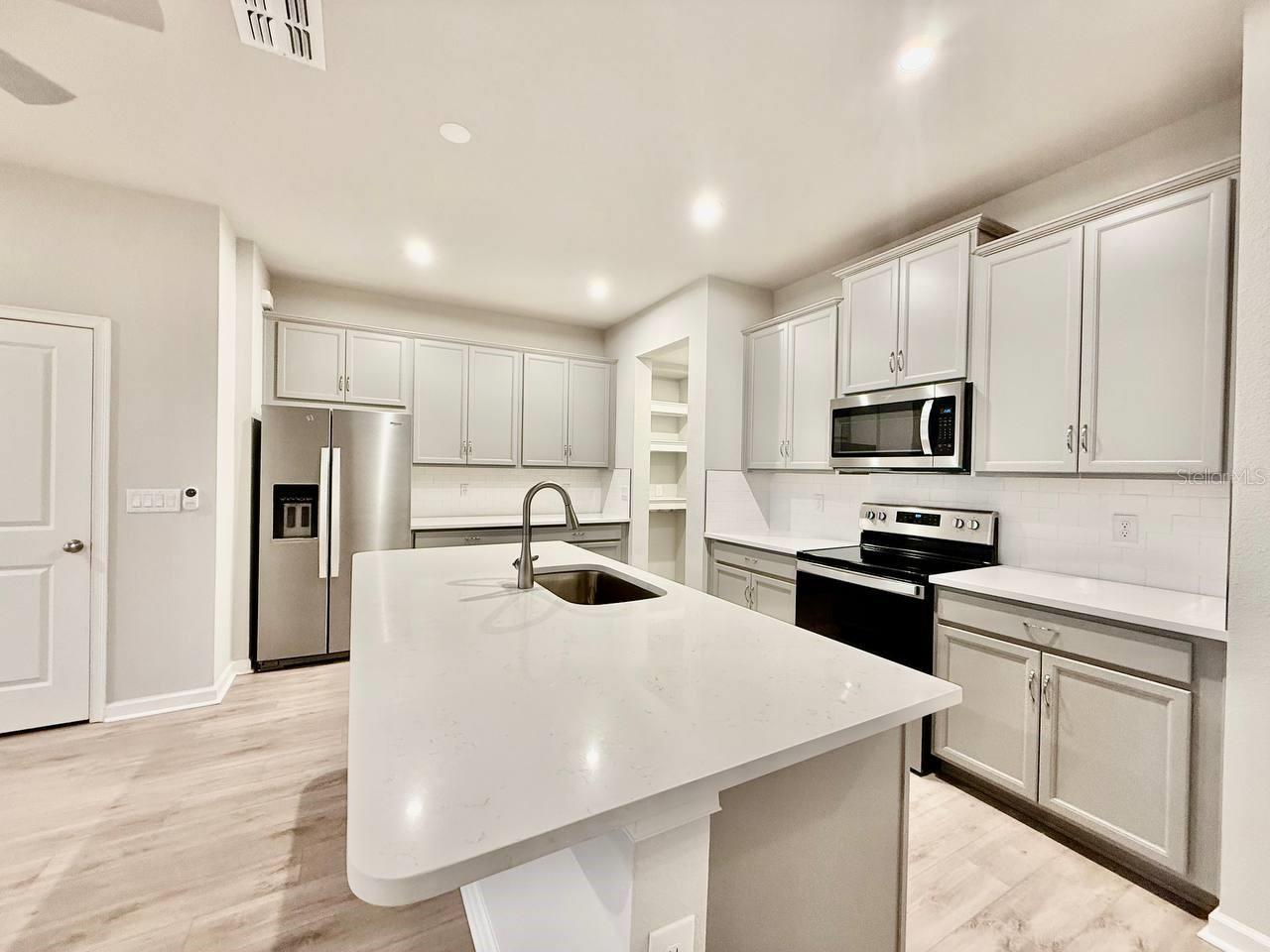 Image 5 of 35 For 1156 Creek Valley Court