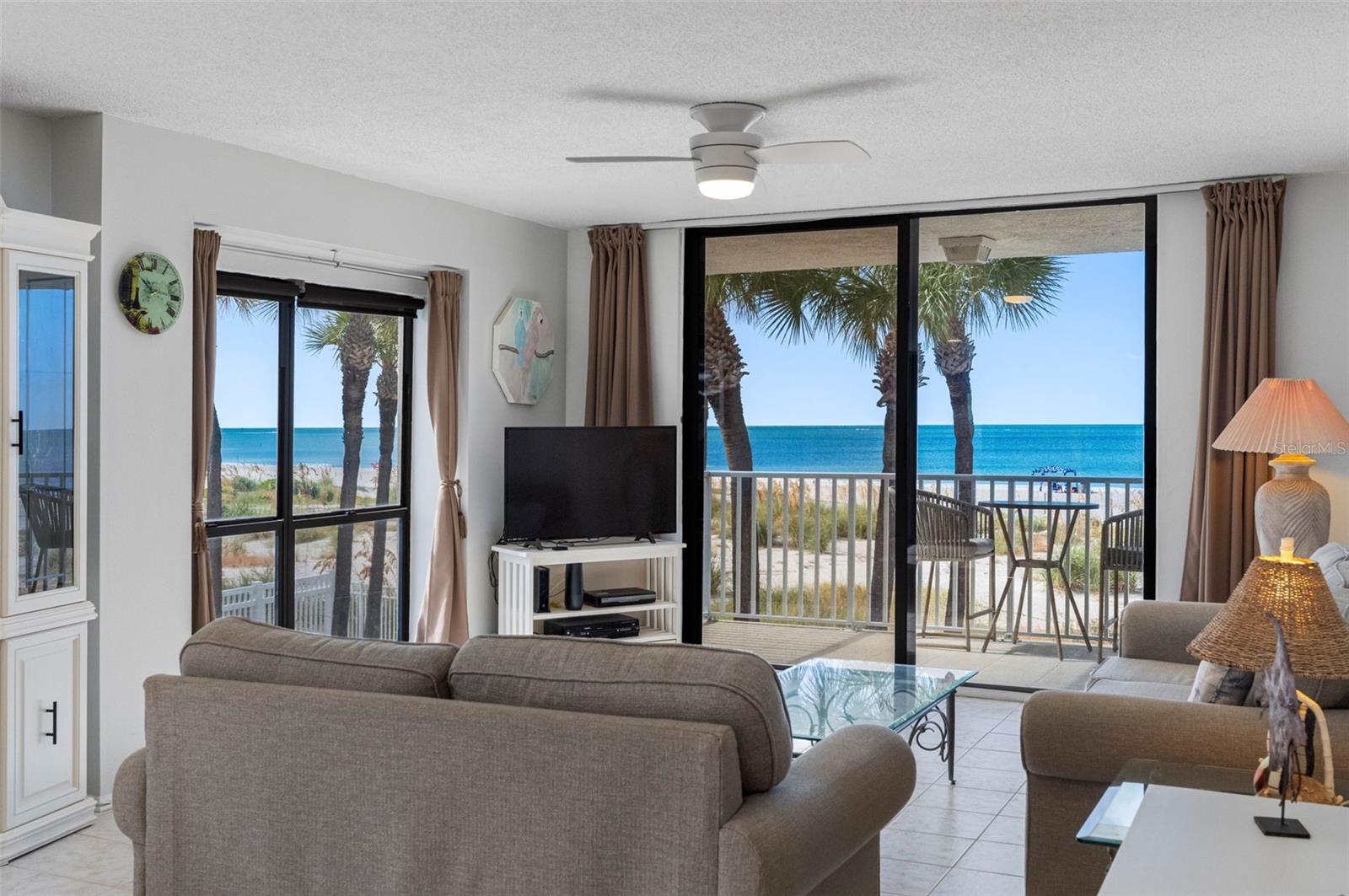 Image 3 of 23 For 13336 Gulf Boulevard 101