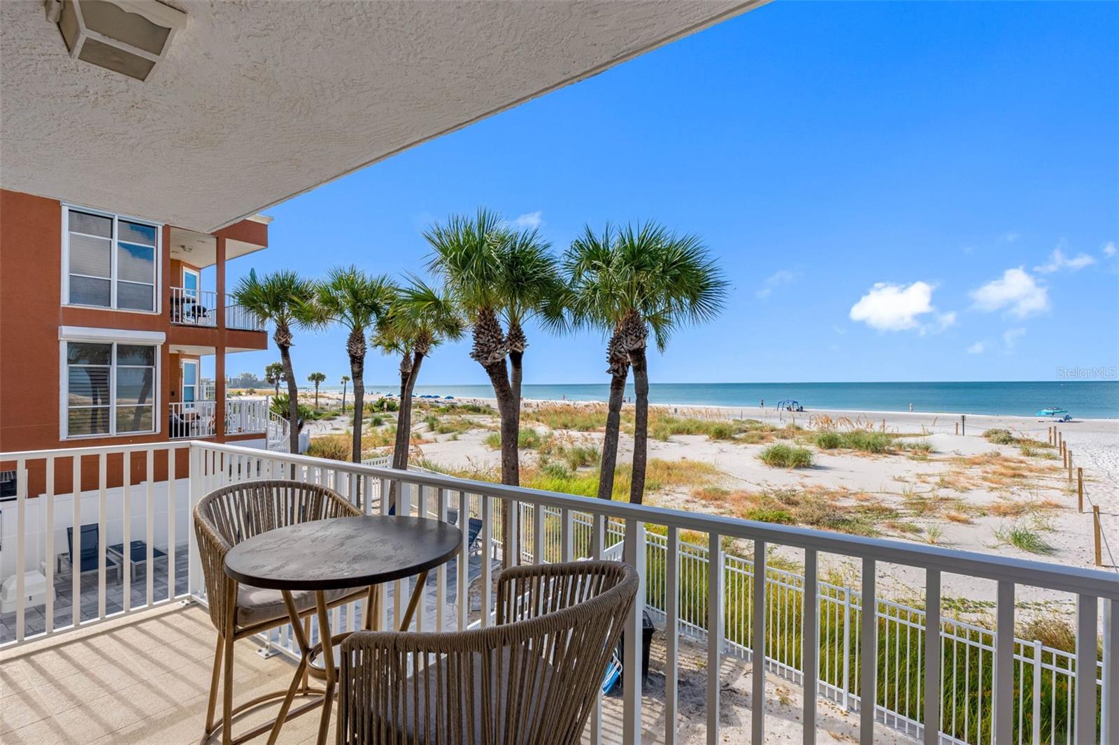 Image 5 of 23 For 13336 Gulf Boulevard 101