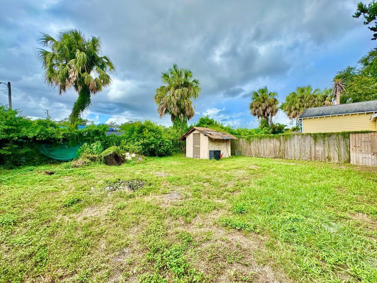 Image 21 of 24 For 8606 9th Street