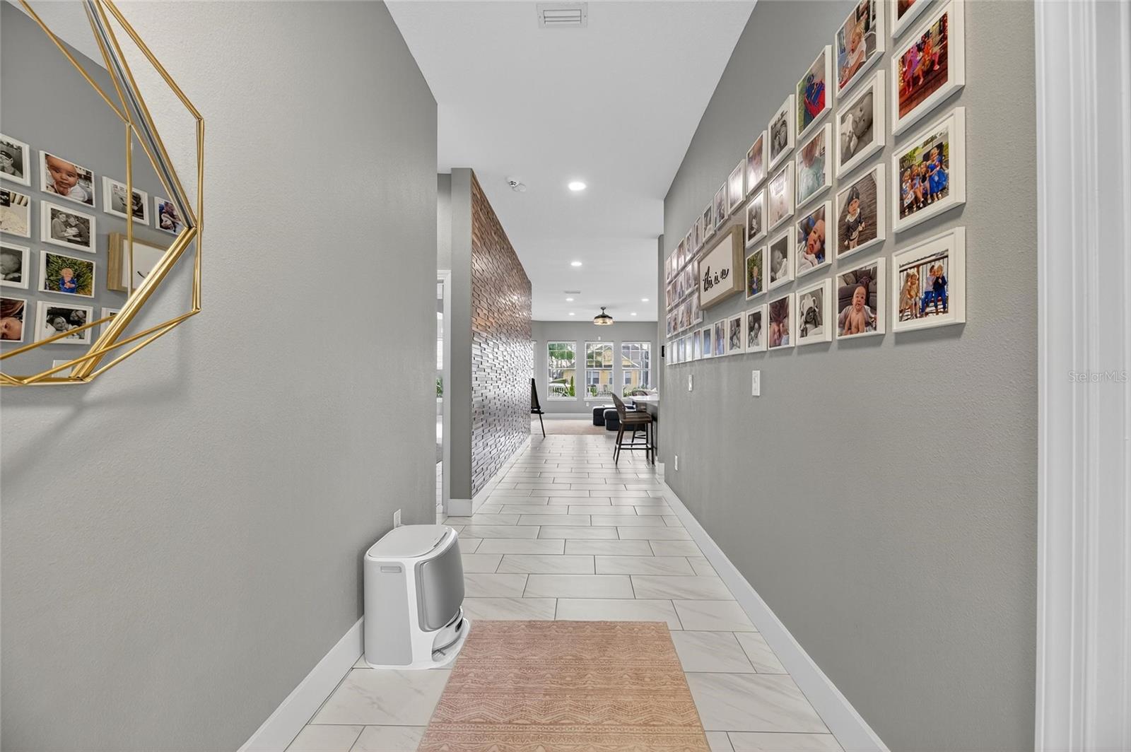 Image 11 of 66 For 526 Islebay Drive