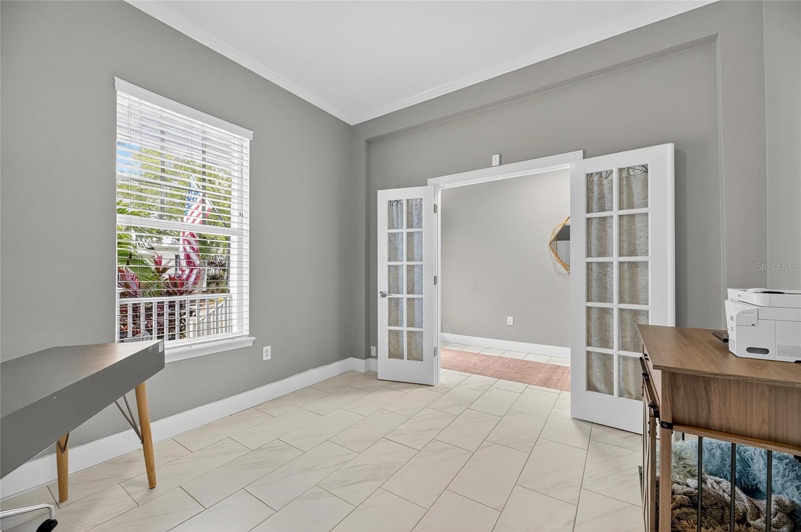 Image 14 of 66 For 526 Islebay Drive