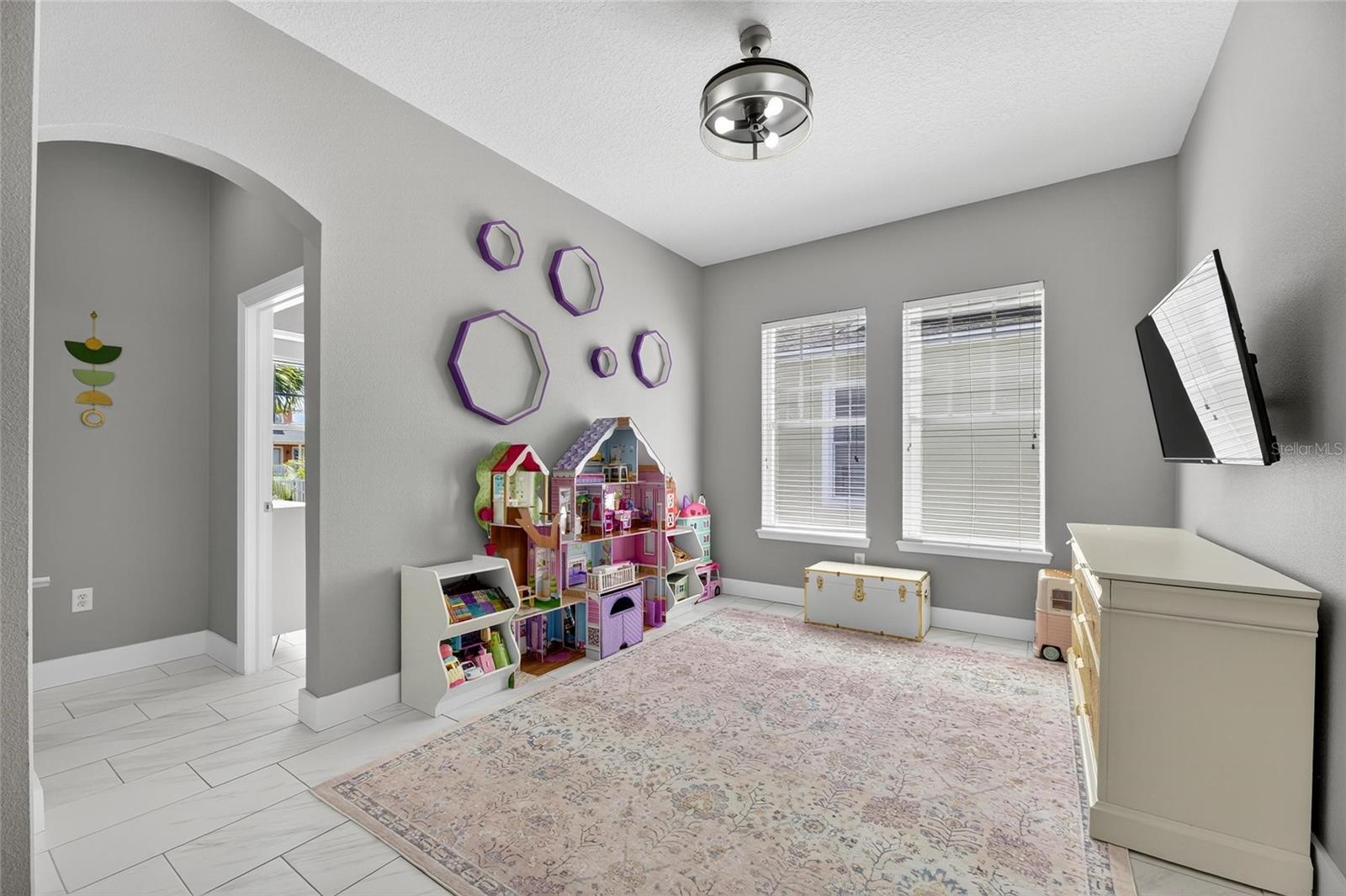 Image 32 of 66 For 526 Islebay Drive