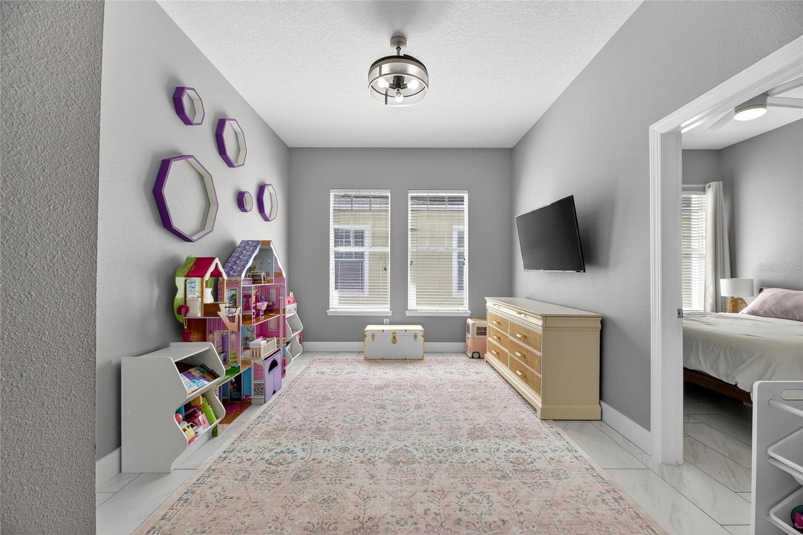 Image 33 of 66 For 526 Islebay Drive