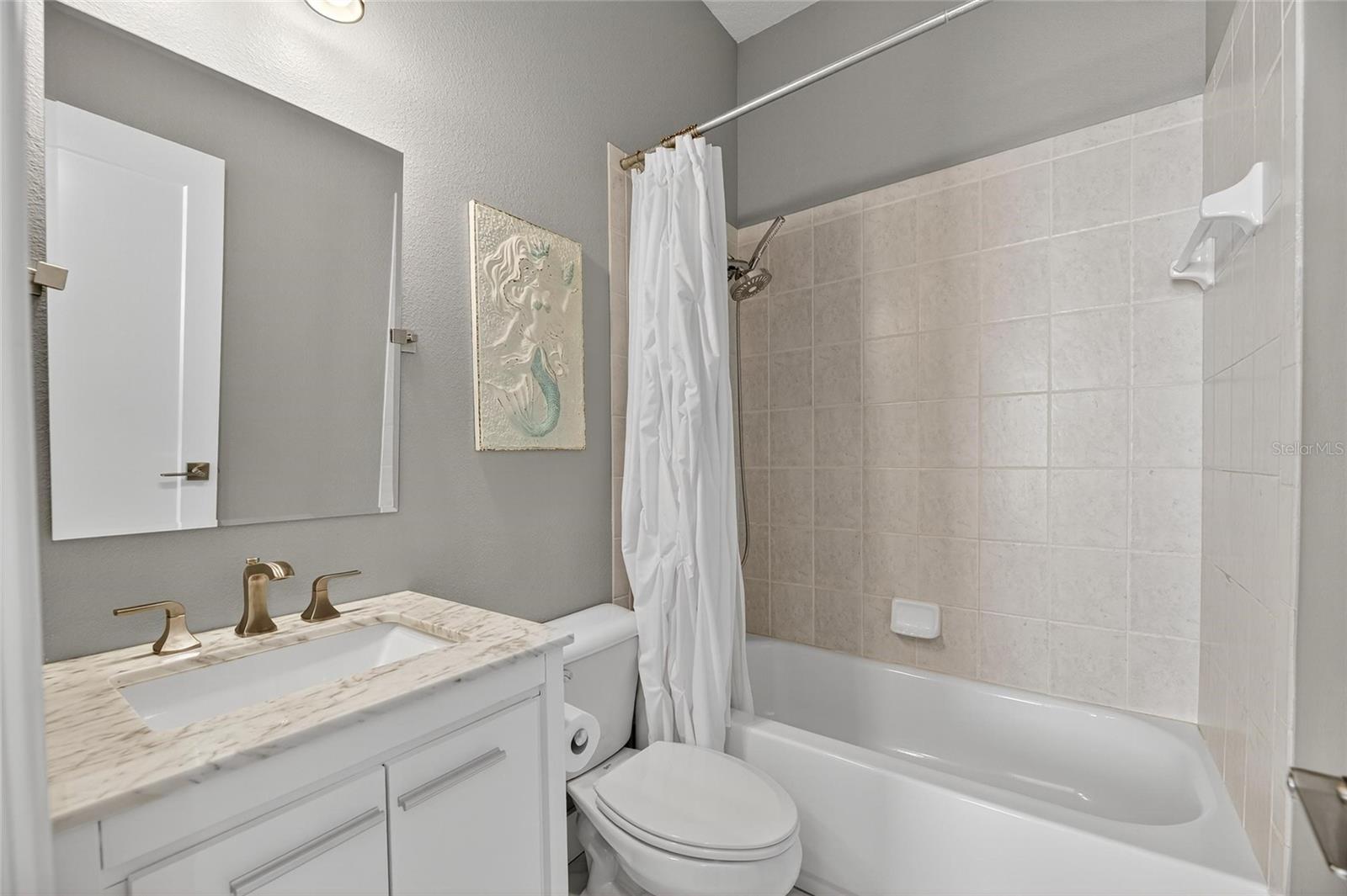 Image 36 of 66 For 526 Islebay Drive