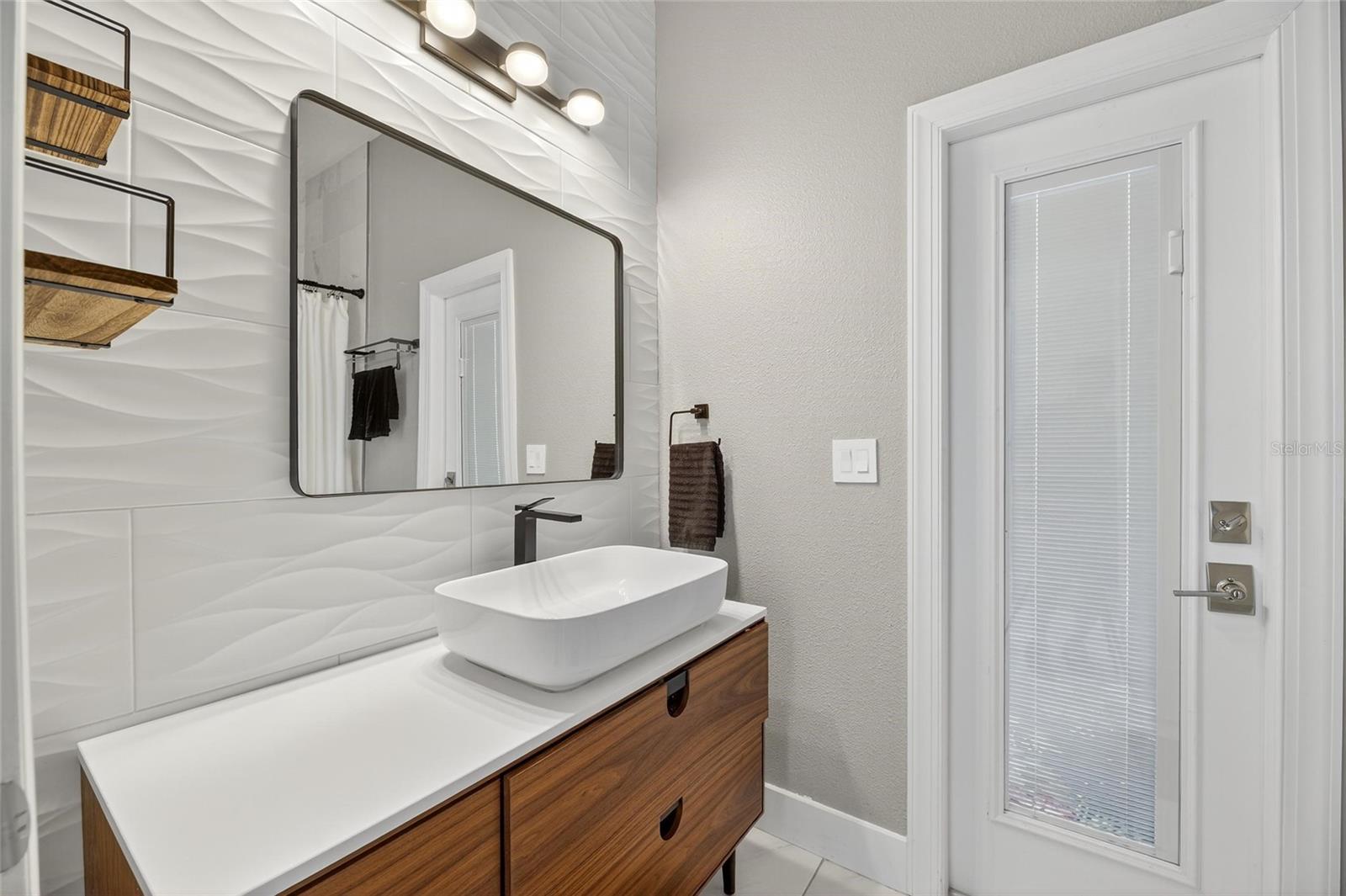 Image 39 of 66 For 526 Islebay Drive