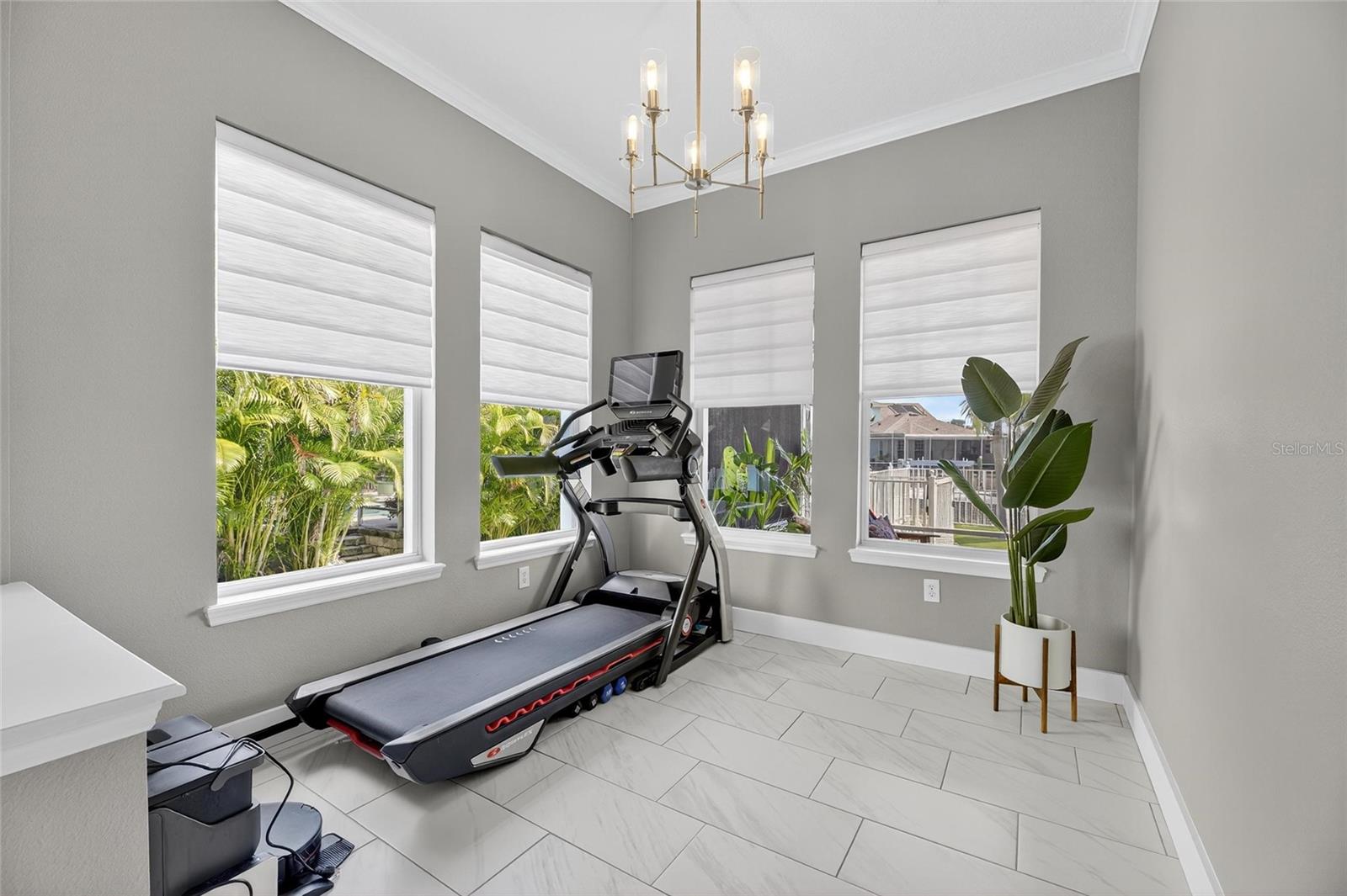Image 44 of 66 For 526 Islebay Drive
