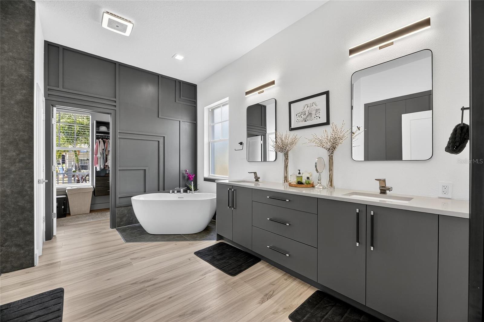 Image 45 of 66 For 526 Islebay Drive