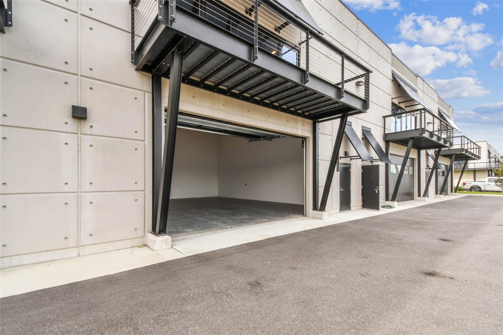 Image 16 of 46 For 6500 Motor Enclave Way 1003