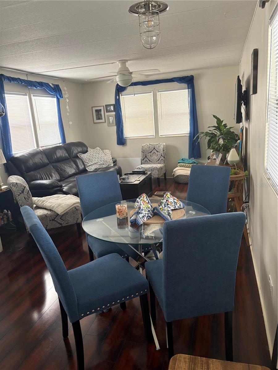 Listing photo id 1 for 8300 Seminole Boulevard 229