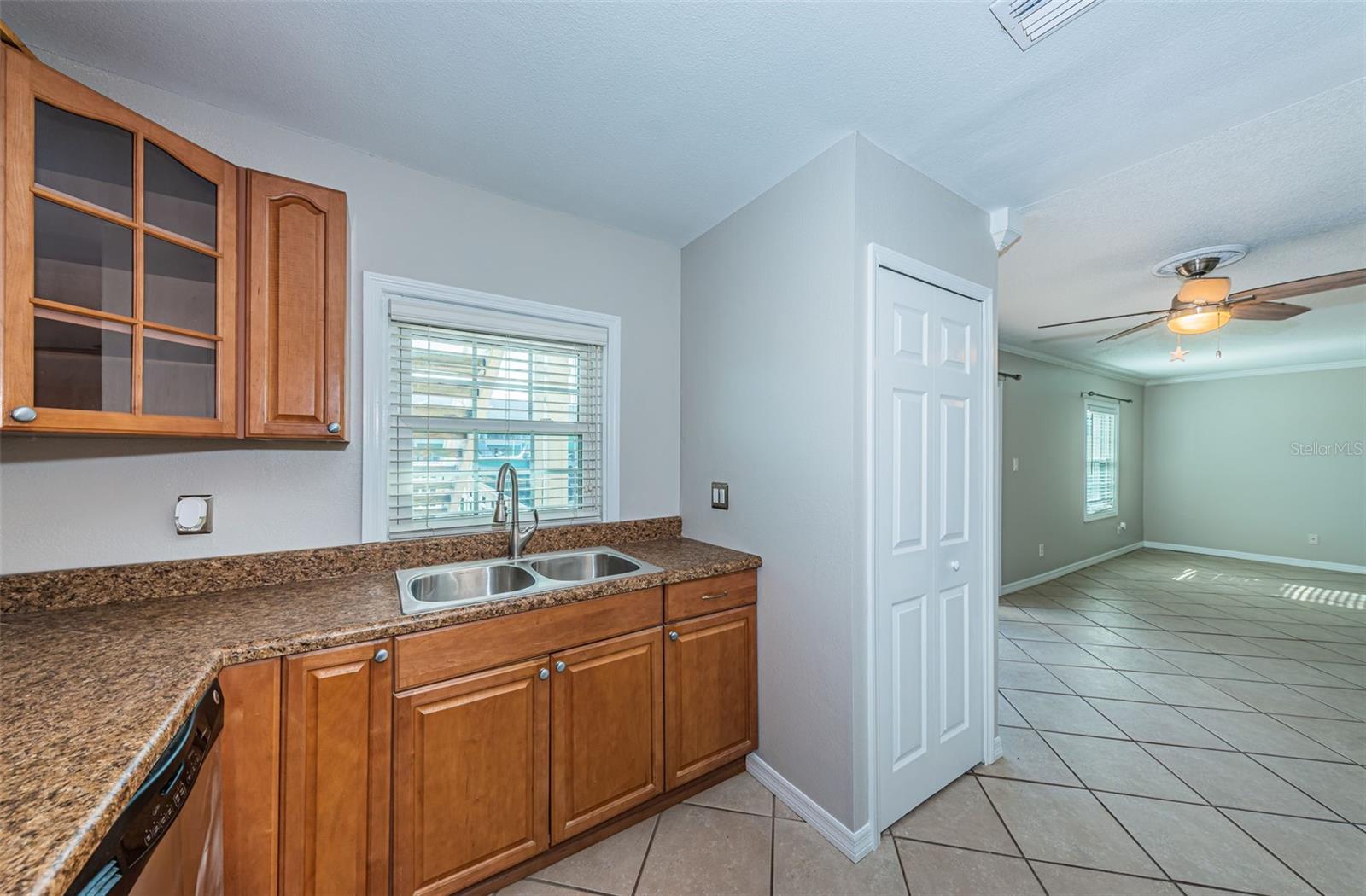 Image 15 of 69 For 5196 Beach Drive Se B