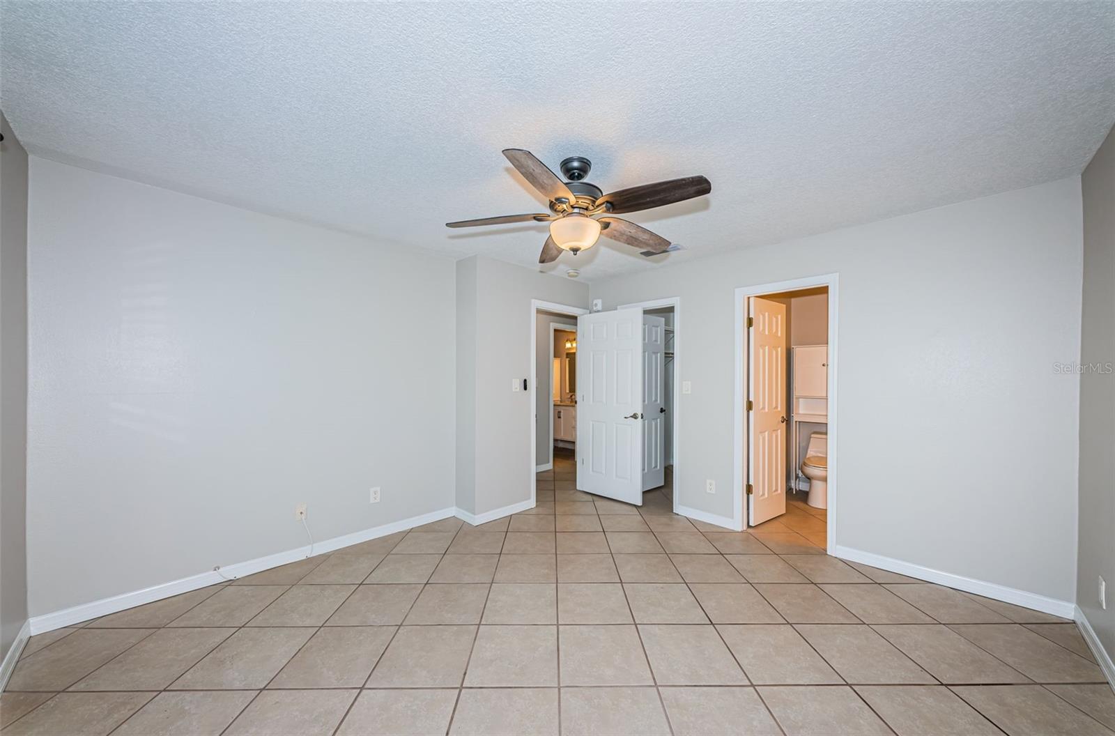 Image 19 of 69 For 5196 Beach Drive Se B