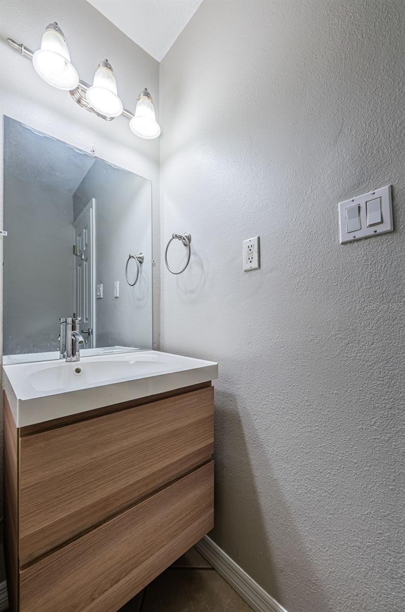 Image 23 of 69 For 5196 Beach Drive Se B