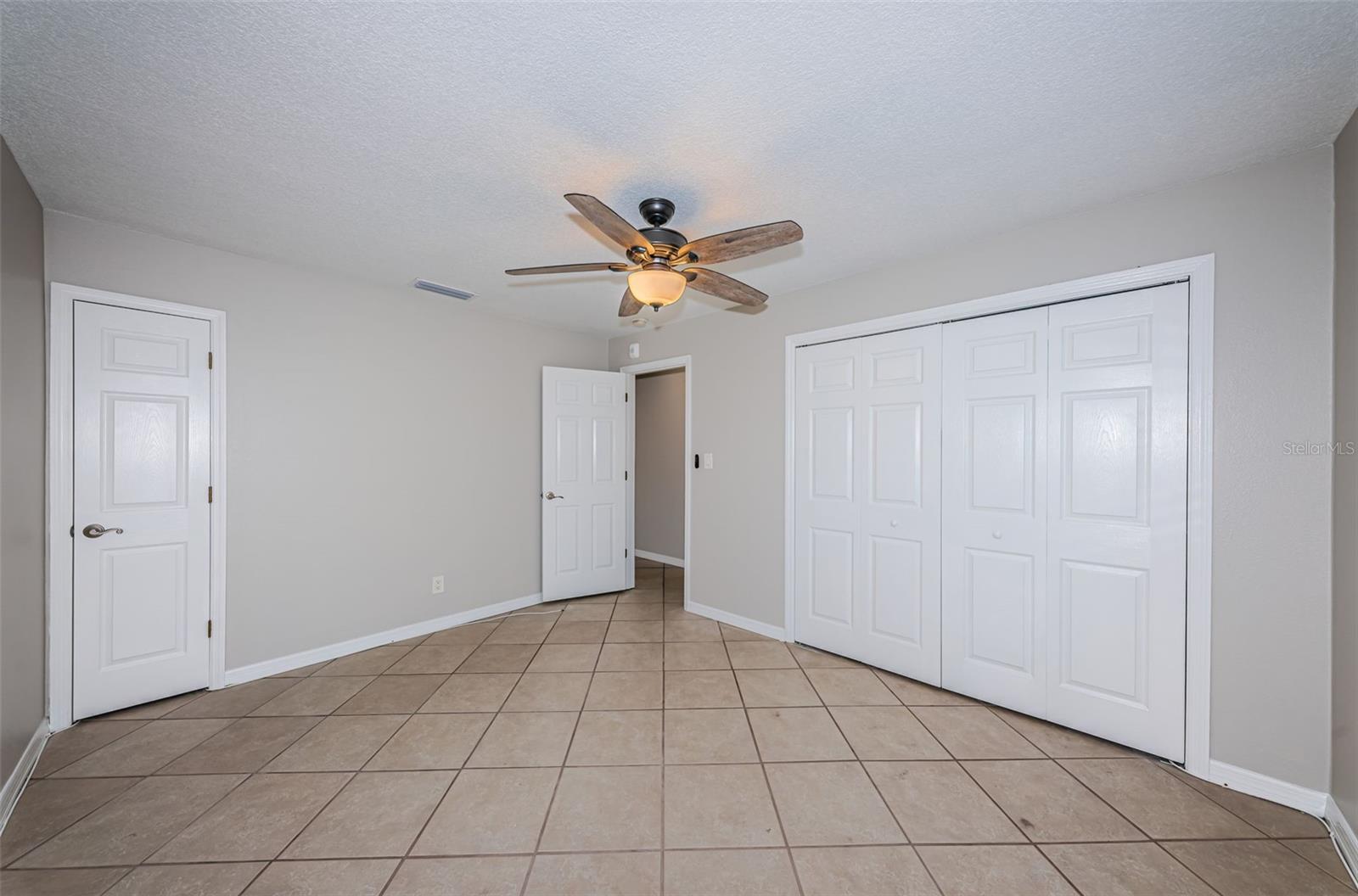 Image 25 of 69 For 5196 Beach Drive Se B