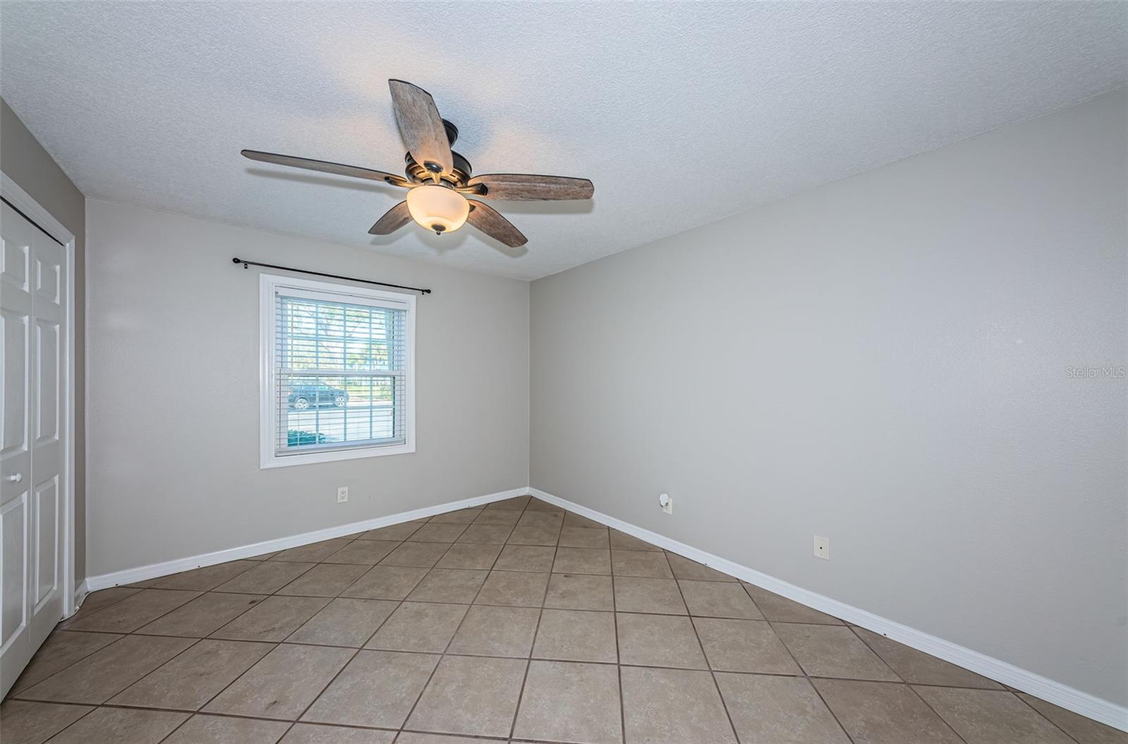 Image 26 of 69 For 5196 Beach Drive Se B