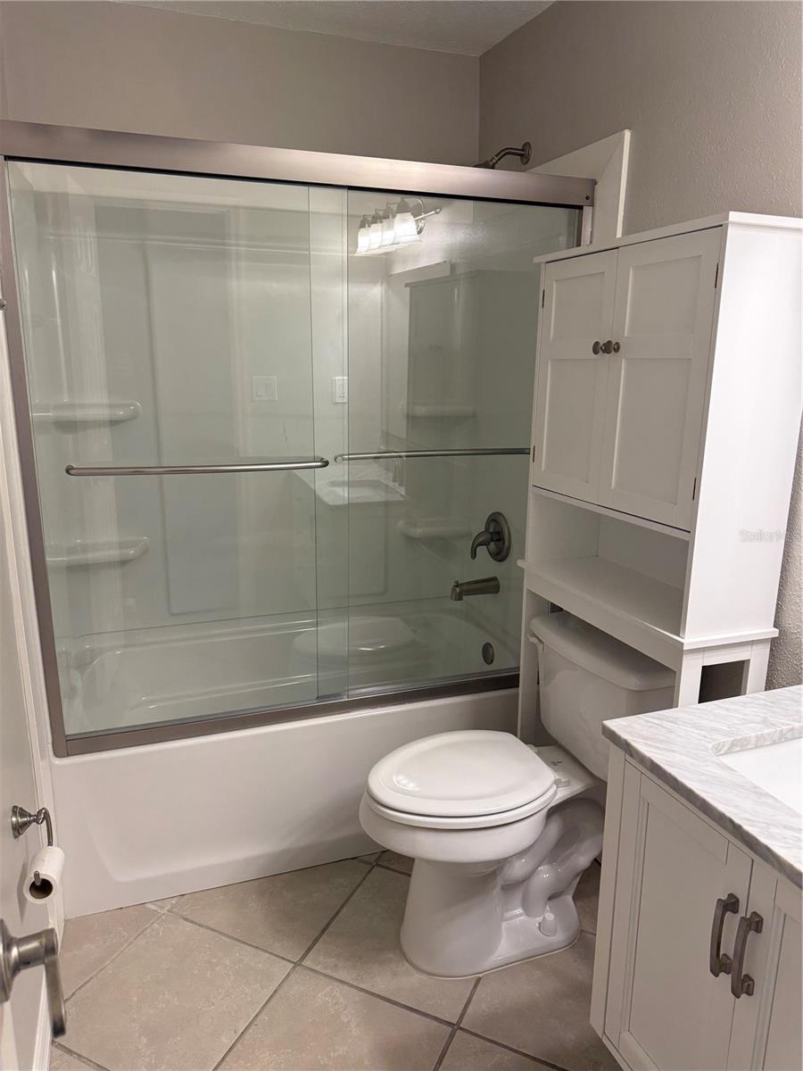 Image 27 of 69 For 5196 Beach Drive Se B