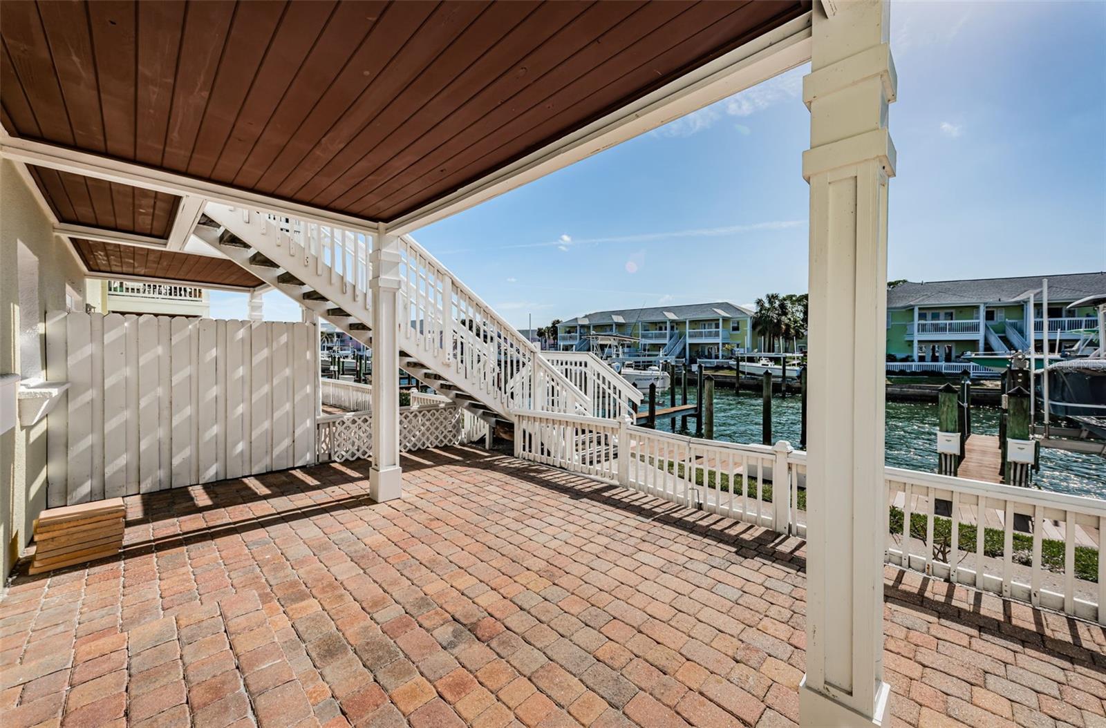 Image 31 of 69 For 5196 Beach Drive Se B