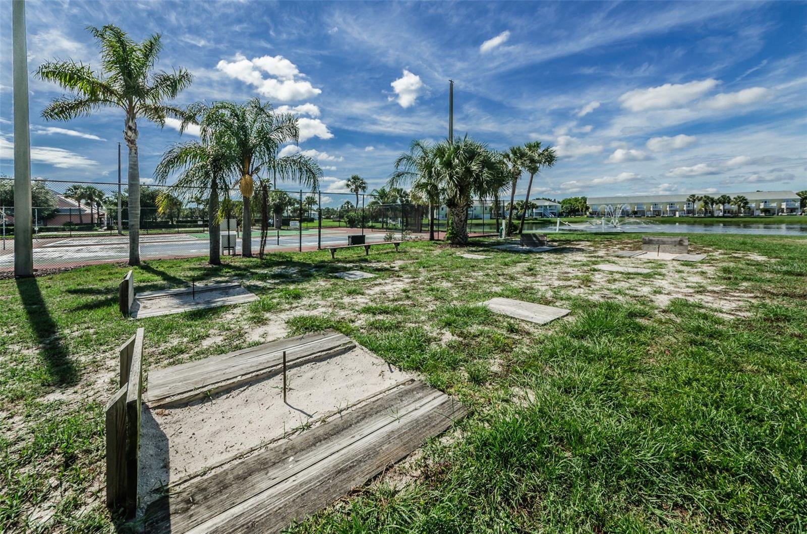 Image 49 of 69 For 5196 Beach Drive Se B