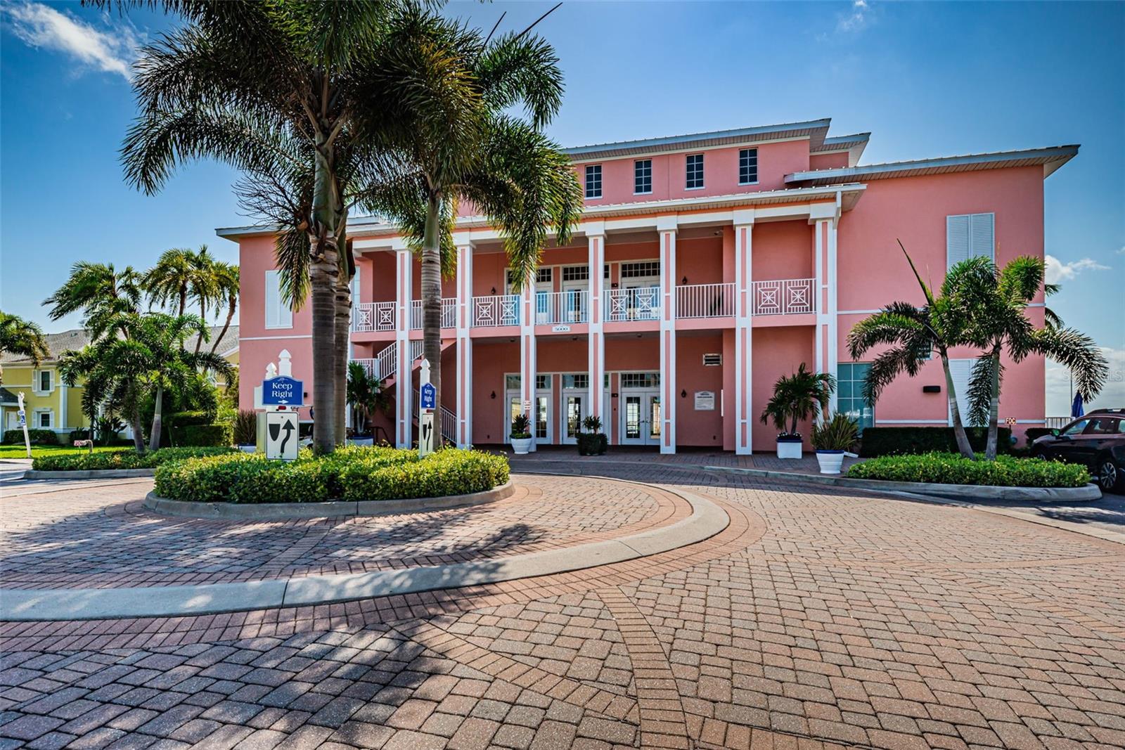 Image 57 of 69 For 5196 Beach Drive Se B