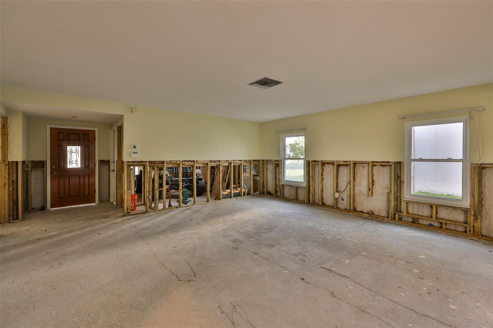 Image 13 of 46 For 4508 San Rafael Street