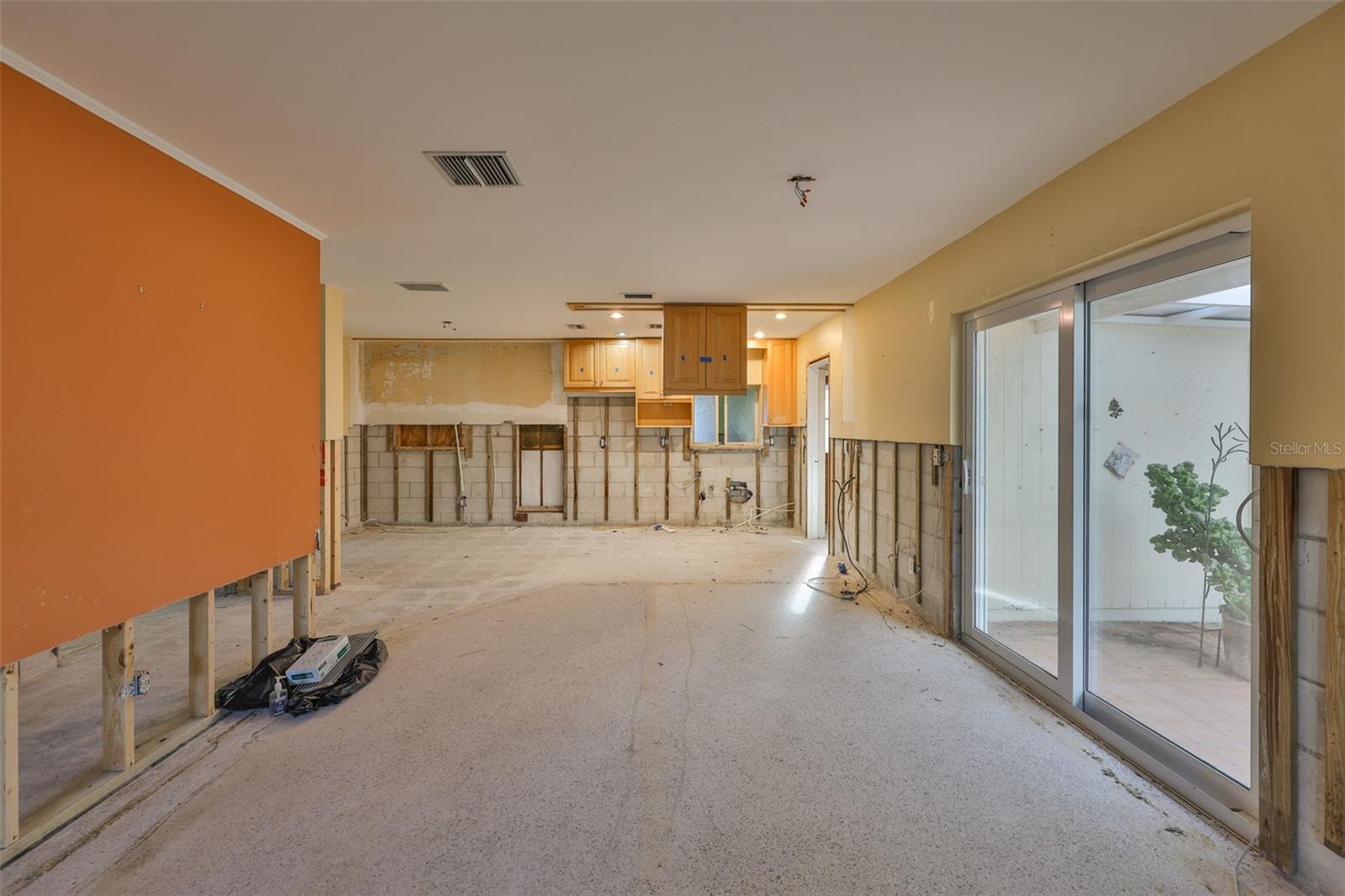 Image 16 of 46 For 4508 San Rafael Street