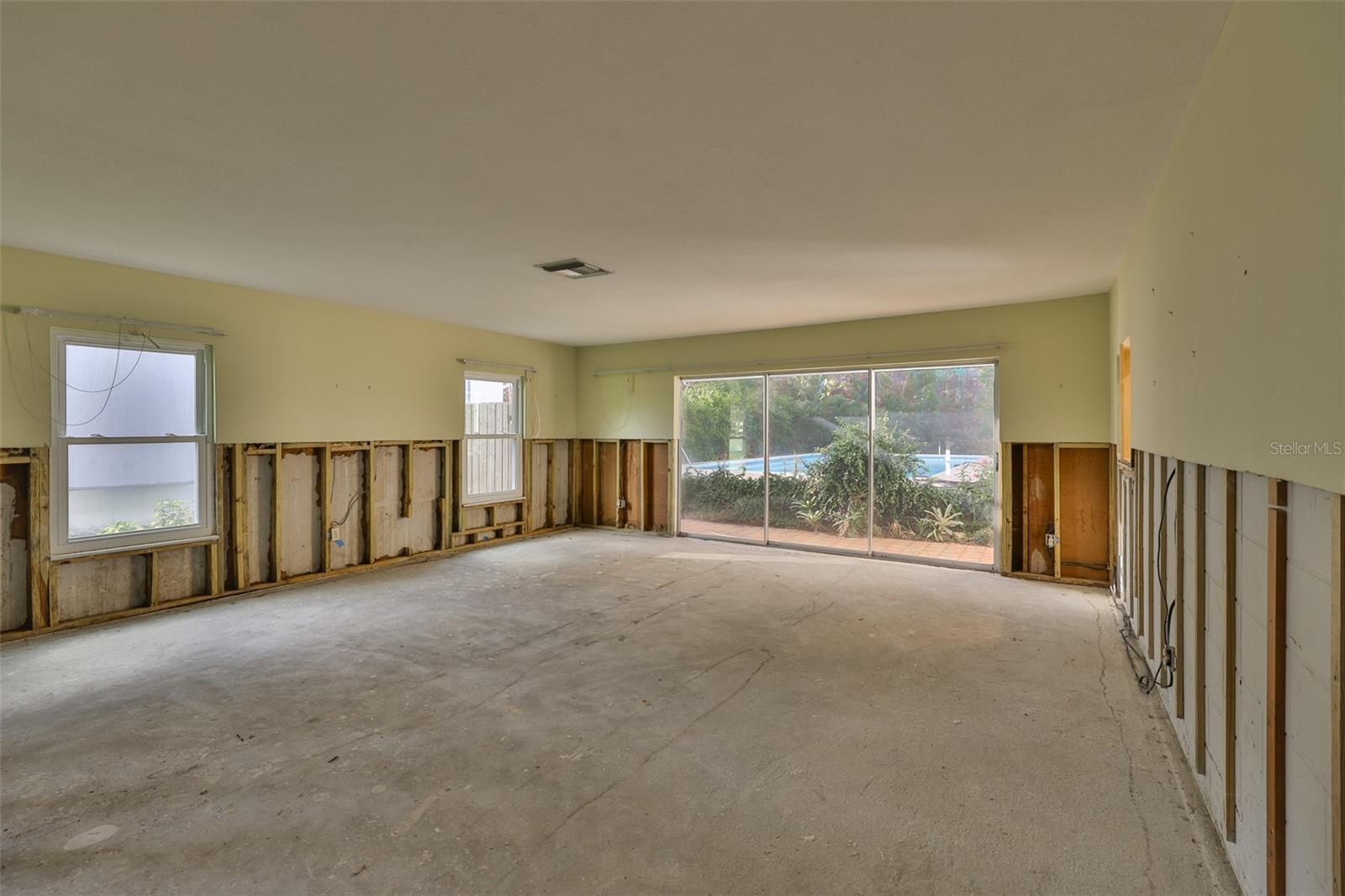 Image 7 of 46 For 4508 San Rafael Street