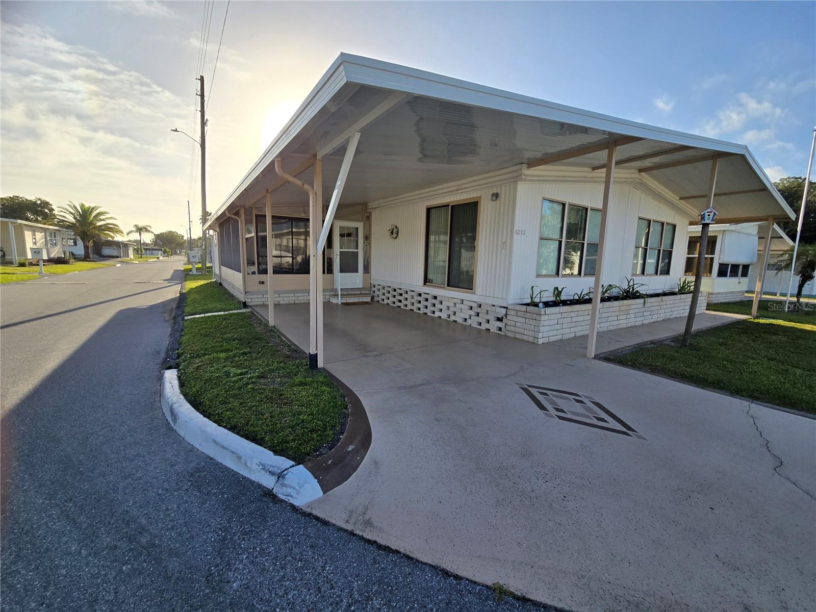 Image 2 of 2 For 6252 Friendship Lane