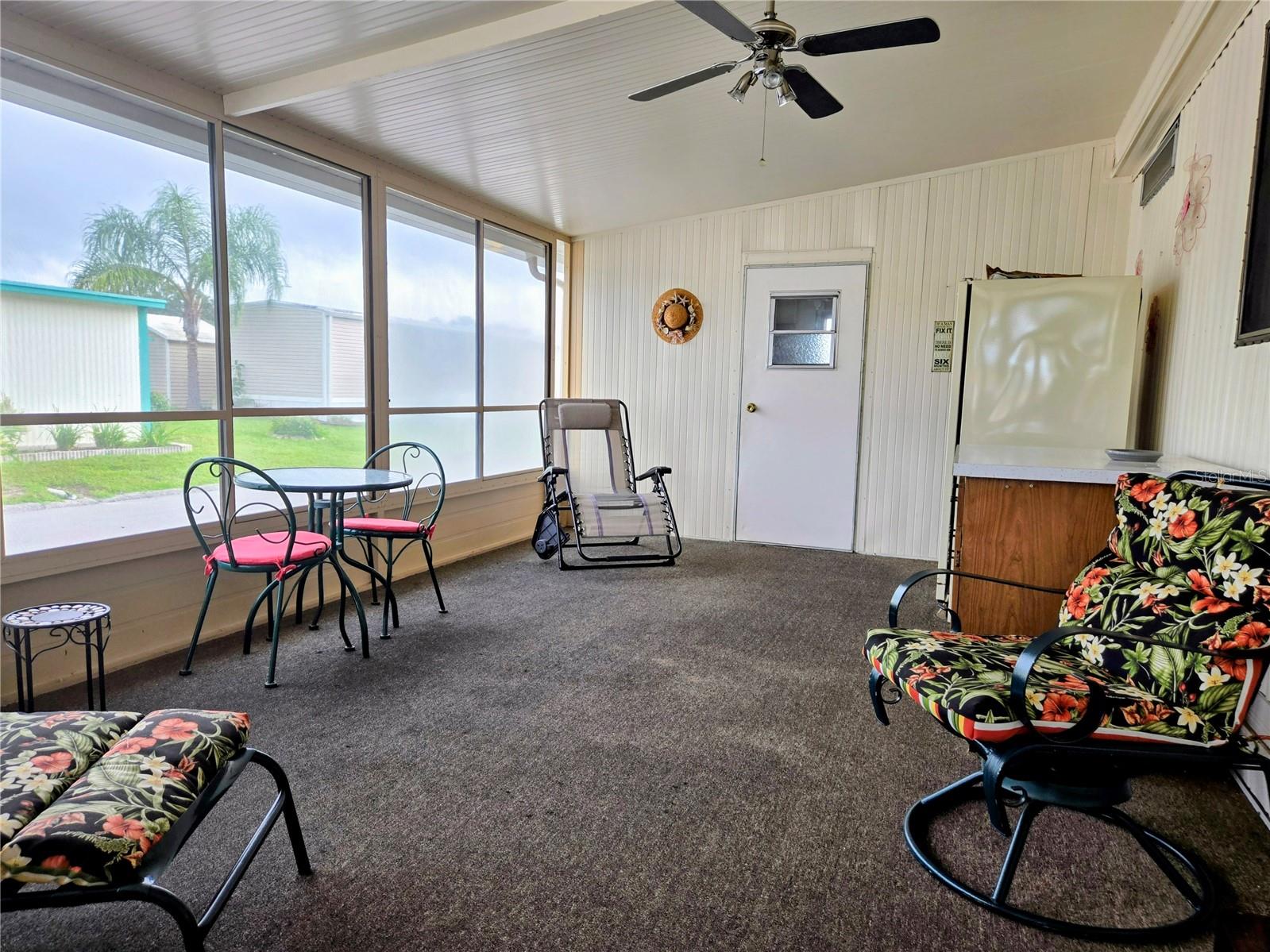 Image 4 of 42 For 6252 Friendship Lane